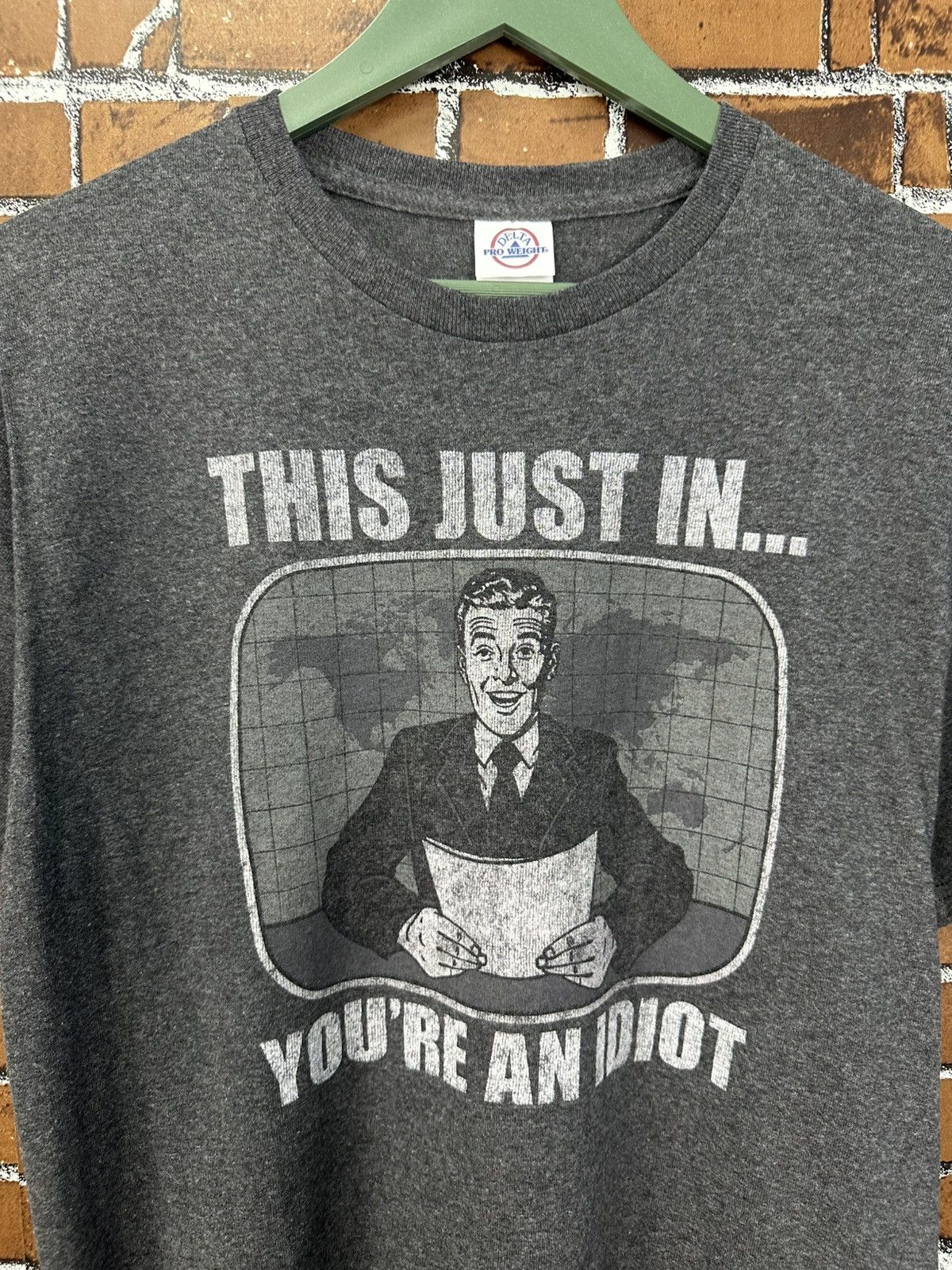Vintage Vintage " This Just In.. You Are An Idiot" Tshirt A1001 Size US M / EU 48-50 / 2 - 2 Thumbnail