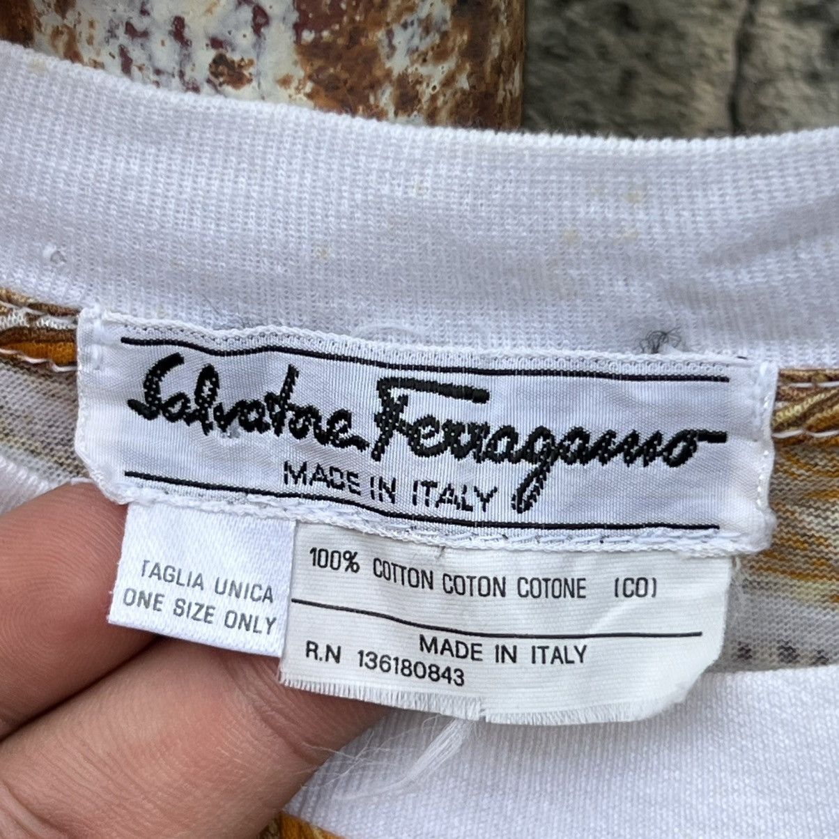 Salvatore Ferragamo “SALVATORE FERRAGAMO” OVERPRINT TSHIRT Size US S / EU 44-46 / 1 - 3 Thumbnail