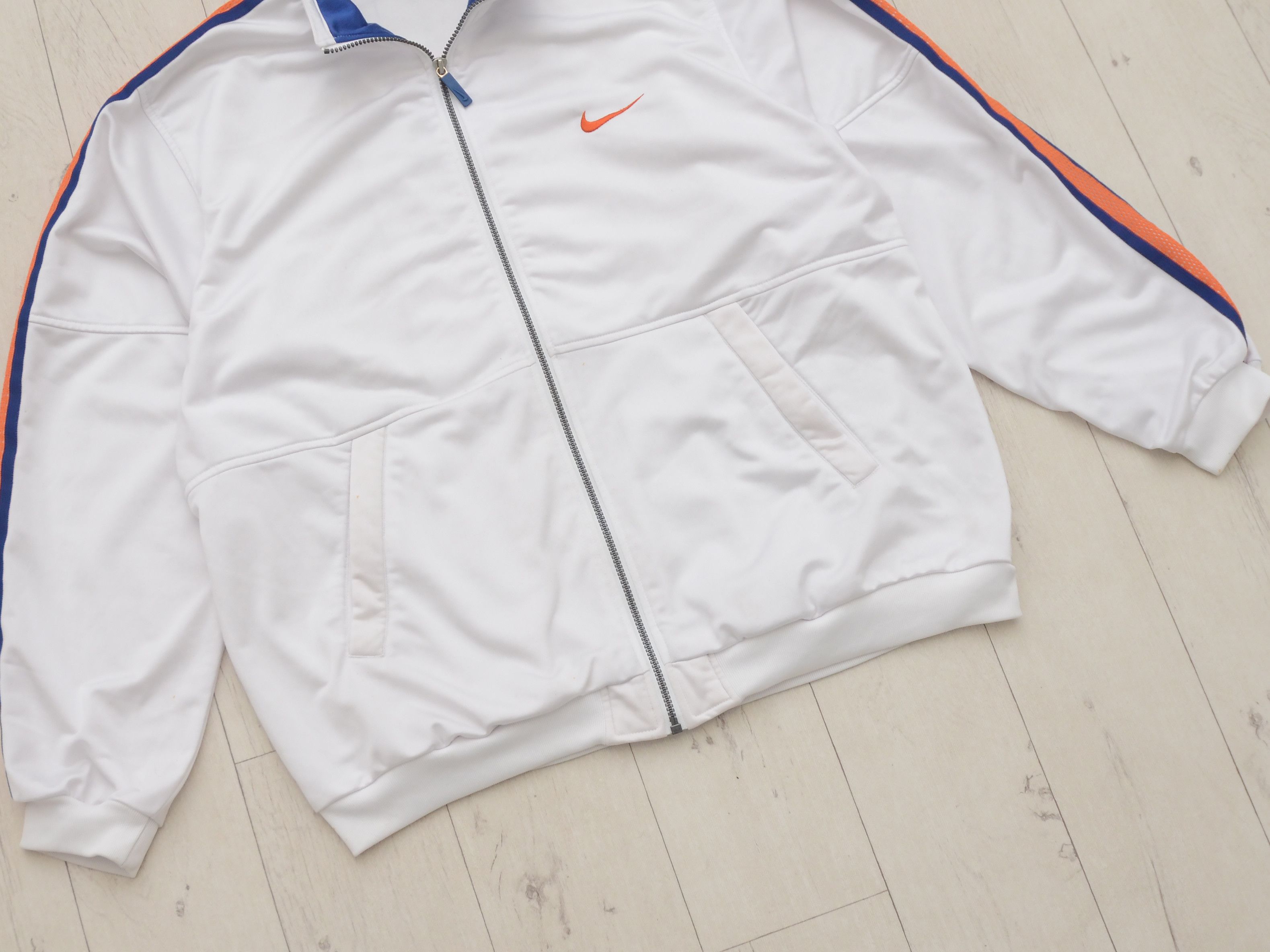 Nike Vintage Nike 90s Y2K Track Jacket XL White Big Logo Retro Size US XL / EU 56 / 4 - 5 Thumbnail