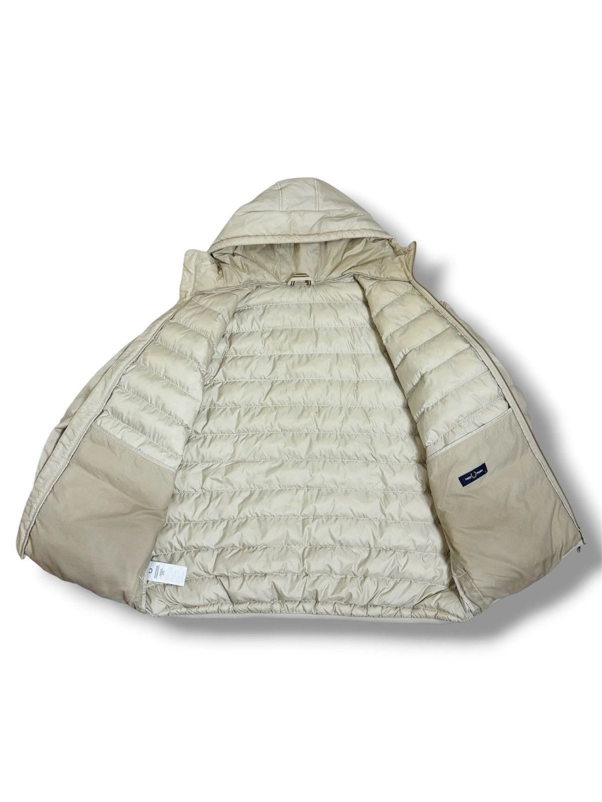 Fred Perry FRED PERRY HOODED INSULATED OATMEAL LIGHTWEIGHT PUFFER JACKE Size US XL / EU 56 / 4 - 4 Thumbnail