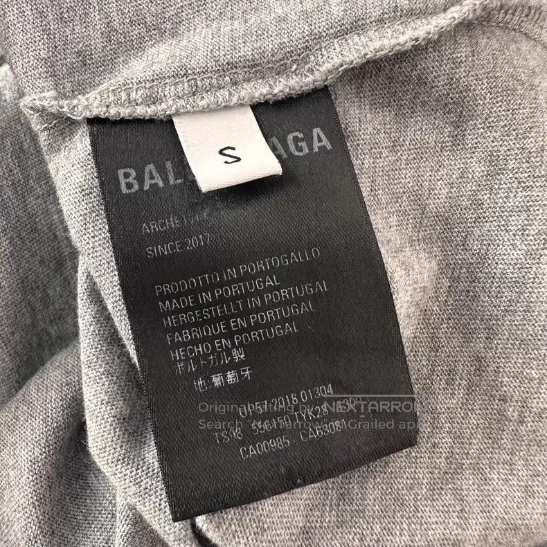 Balenciaga Balenciaga Small letter loose-fit short-sleeve T-shirt Size US S / EU 44-46 / 1 - 5 Thumbnail