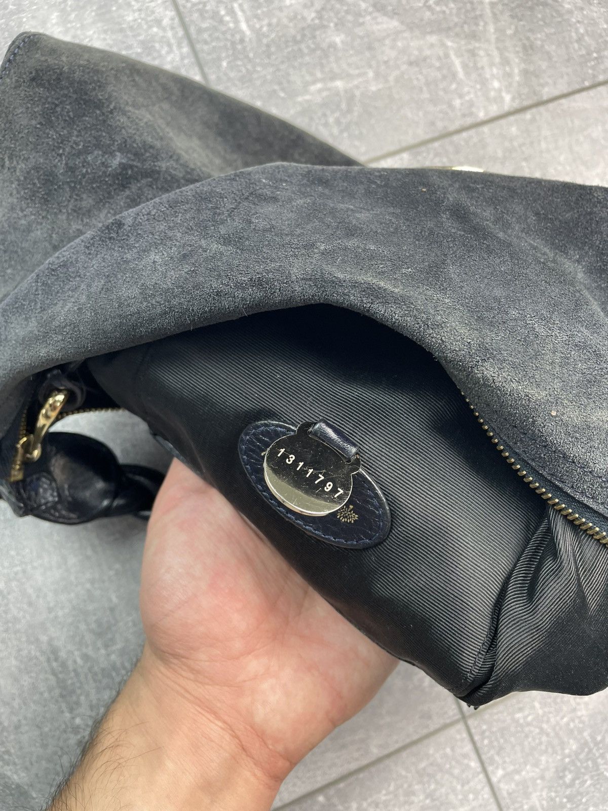 Mulberry Mulberry Daria Hobo Suede Leather Sling Handbag Black Size ONE SIZE - 12 Thumbnail
