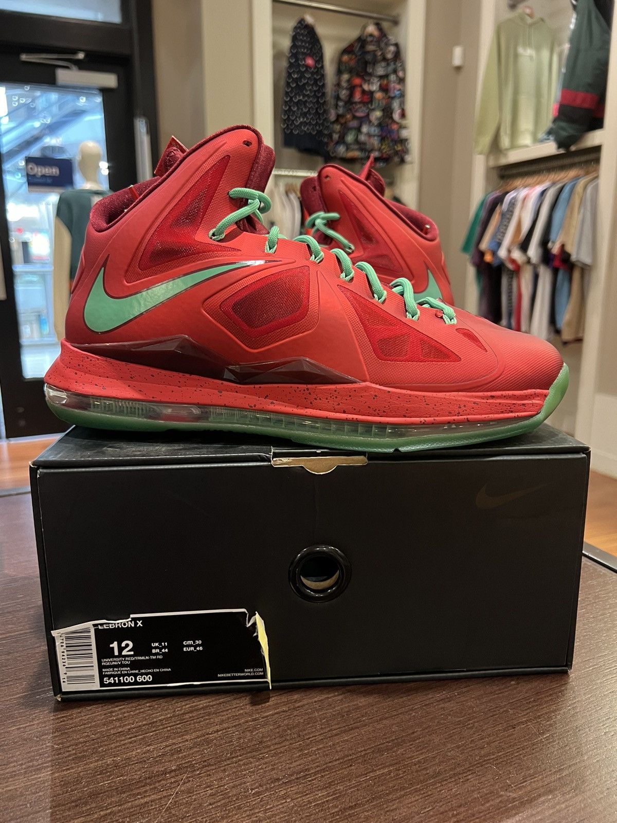 Nikebetterworld lebron clearance
