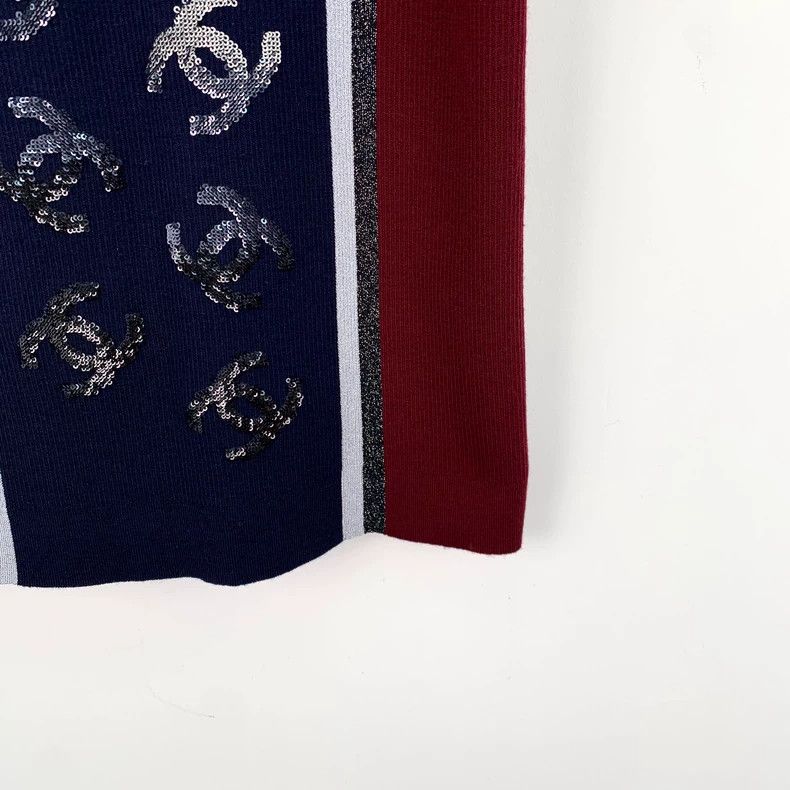Chanel Chanel Color-blocked logo sequin wool round-neck sleeveless Size M / US 6-8 / IT 42-44 - 4 Thumbnail