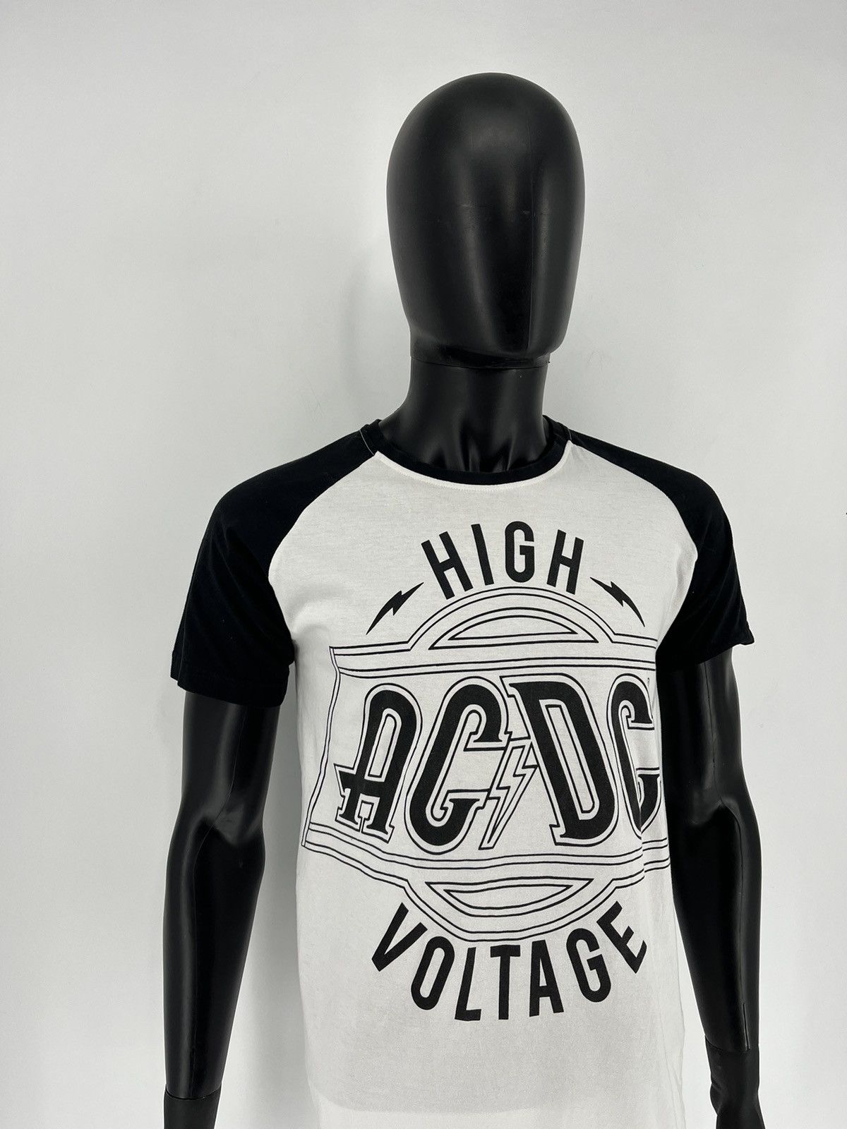AC/DC × Band Tees Vintage Y2K AC/DC ACDC Big Logo High Voltage Band Tee Size US M / EU 48-50 / 2 - 4 Thumbnail