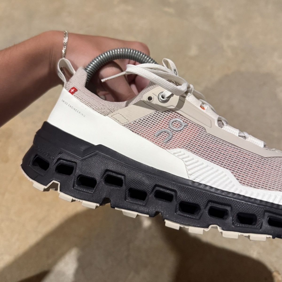 On On Running Cloudultra 2 Sand/Black US 7 Size US 7 / EU 40 - 8 Thumbnail