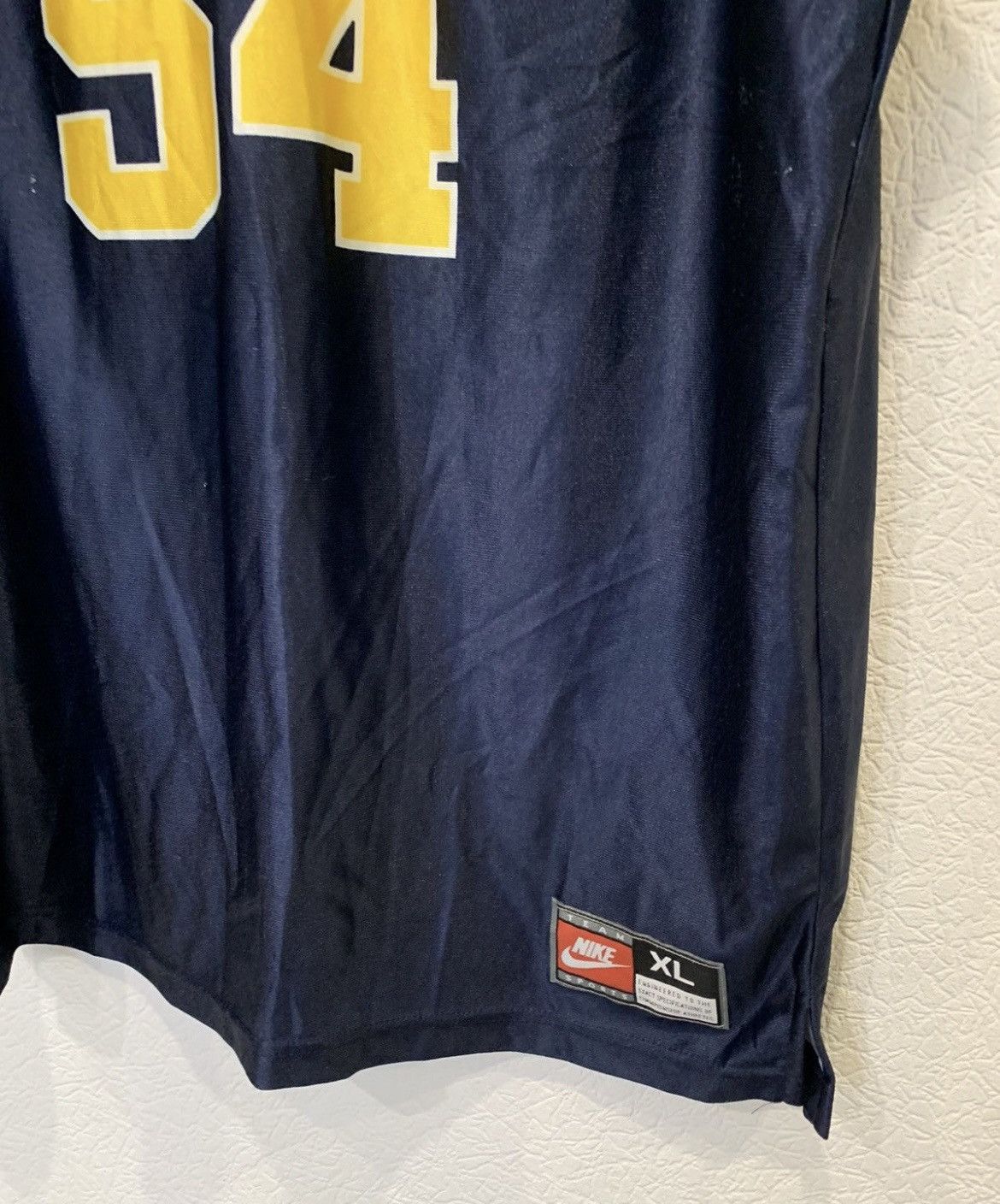 Nike MICHIGAN NIKE BASKETBALL JERSEY 54 90’s NBA Size US XL / EU 56 / 4 - 2 Thumbnail