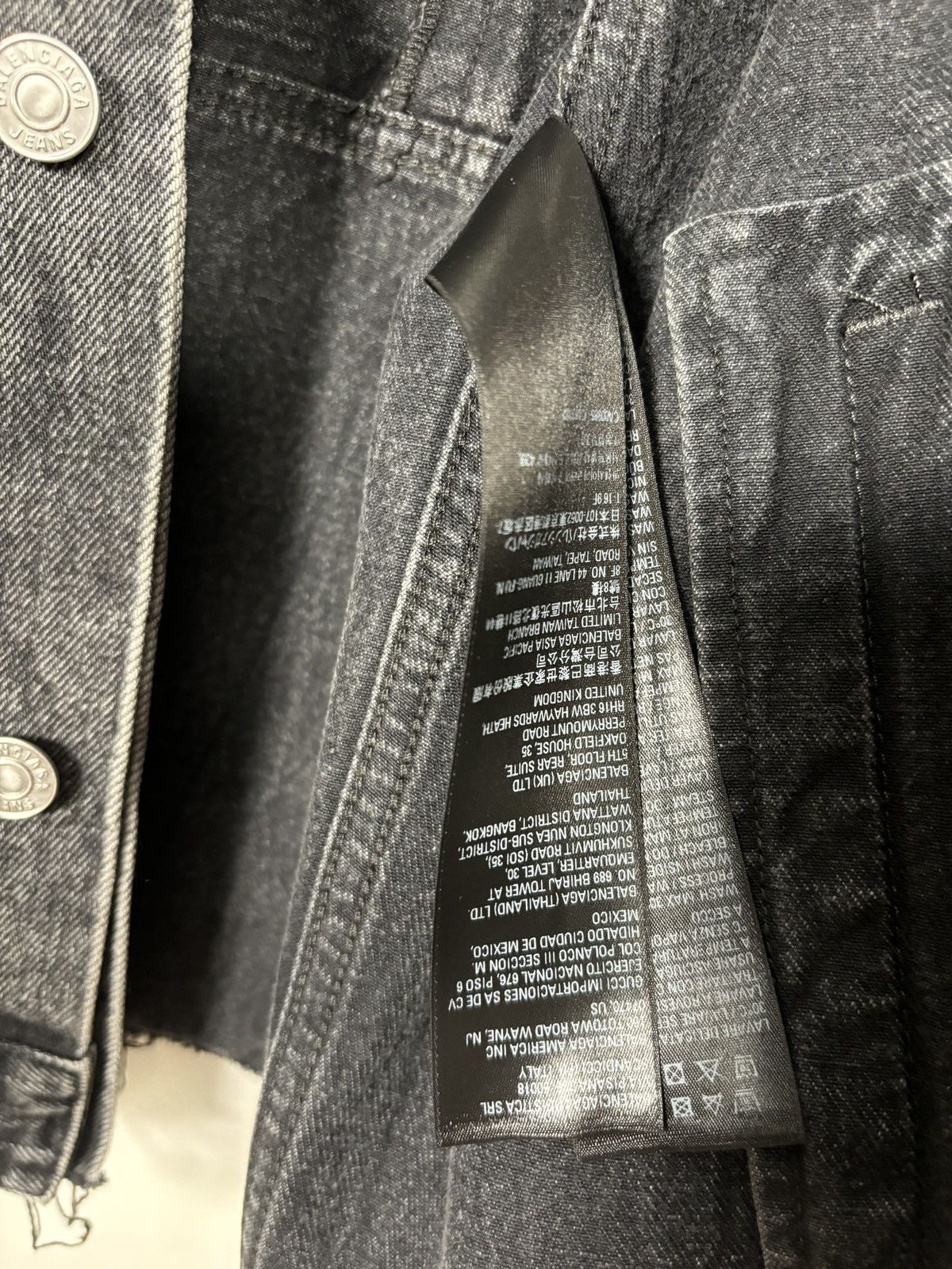 Balenciaga 🚭BALENCIAGA GRAIL🚭 RECONSTRUCTED DENIM JACKET Size US L / EU 52-54 / 3 - 17 Thumbnail