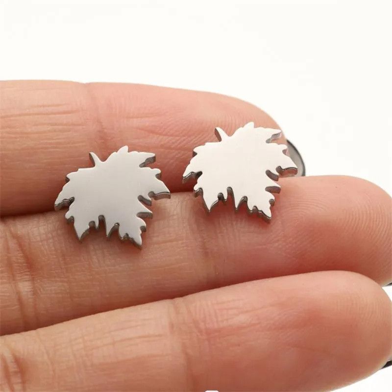 Jewelry Maple Leaf Stud Earrings Charm Earring Gift Size ONE SIZE - 1 Thumbnail