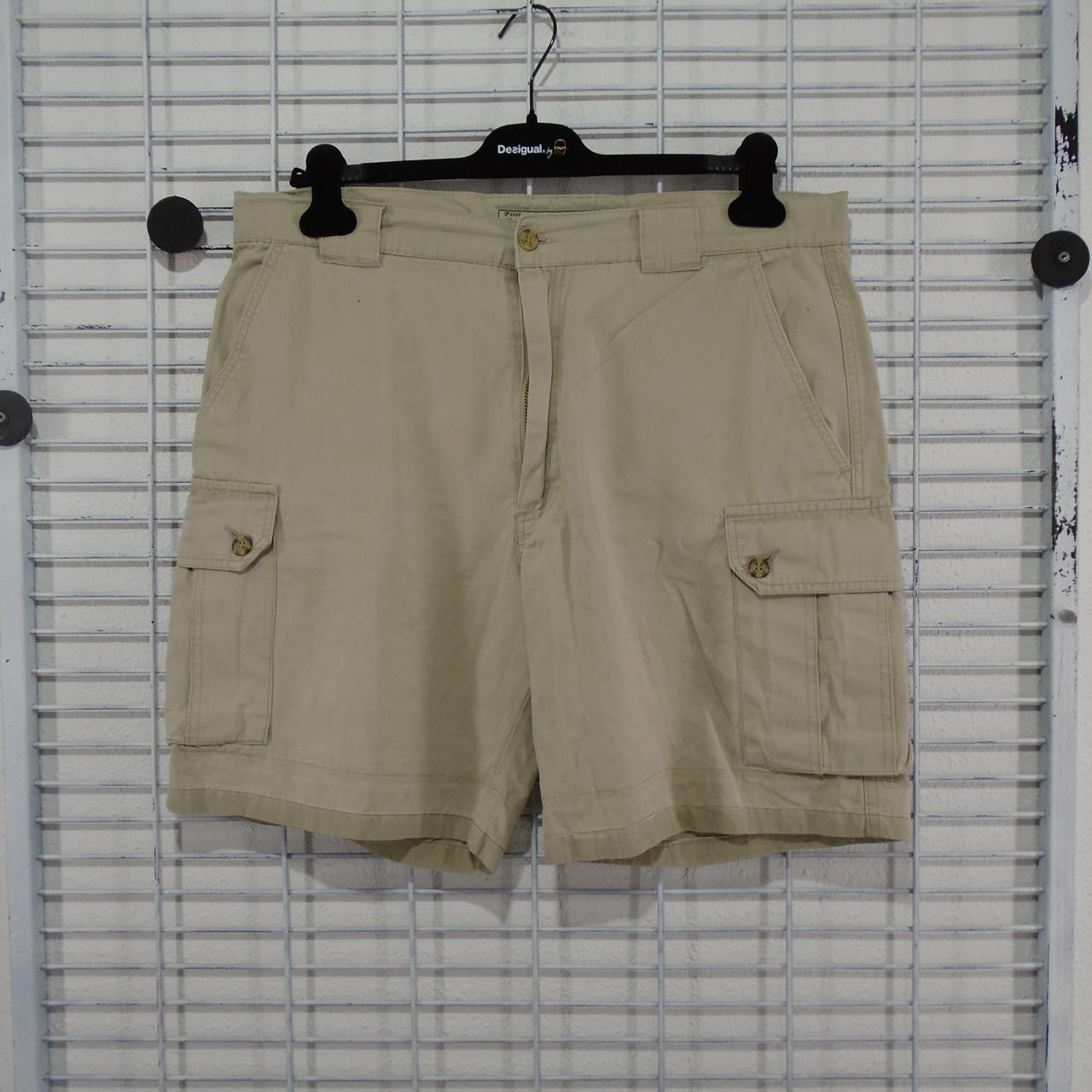 Vintage Men's Shorts Adventure Size US 32 / EU 48 - 1 Thumbnail