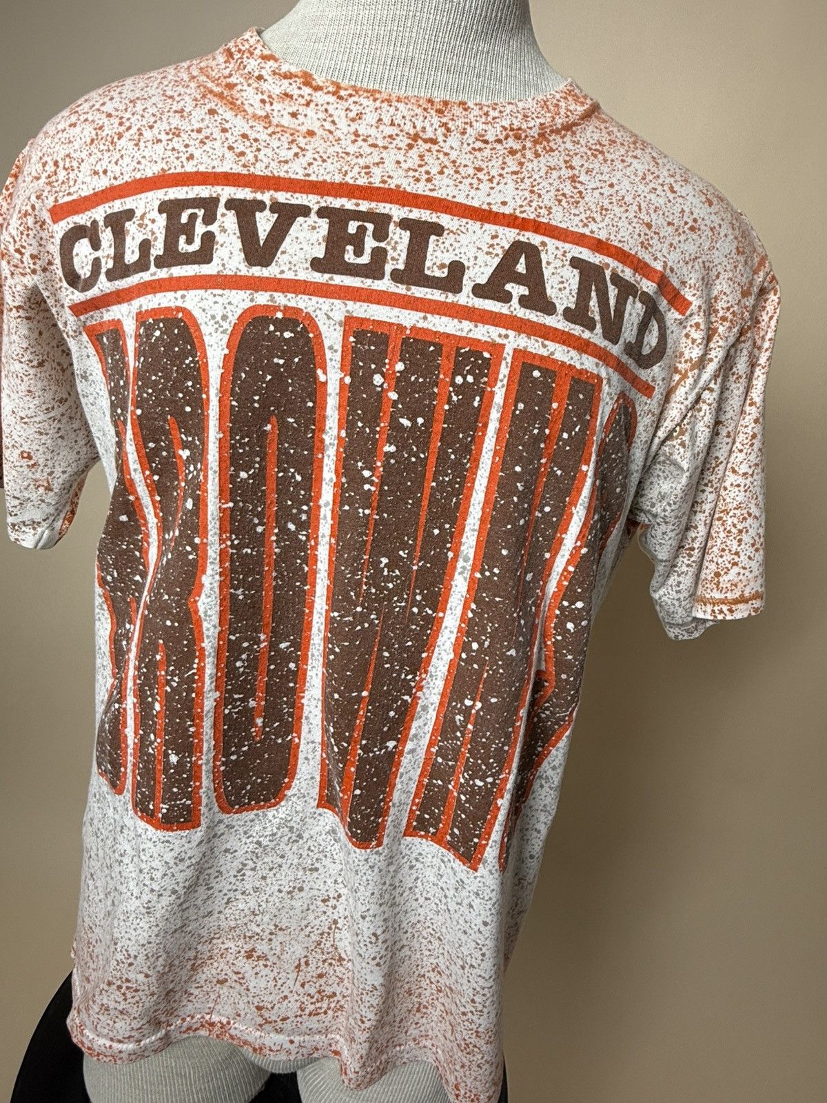 Vintage VINTAGE/RETRO Cleveland Browns dotted men’s tee shirt SZ L Size US L / EU 52-54 / 3 - 2 Thumbnail