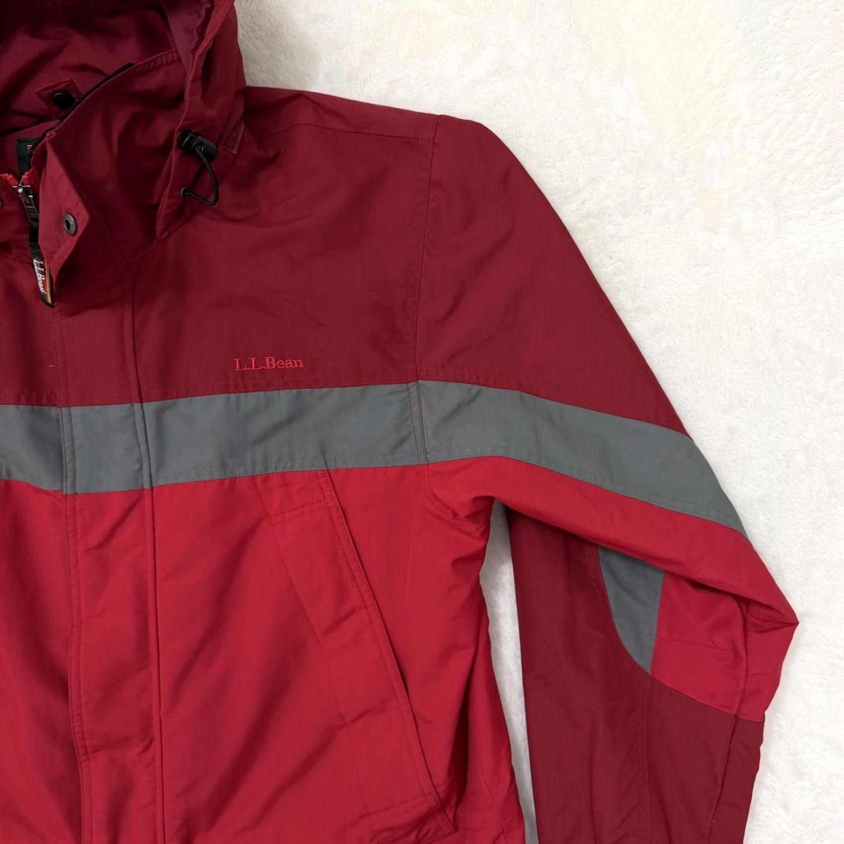 Vintage LL Bean Jacket Mens M Red Hooded Windbreaker Nylon Full Zip Outdoor Winter Branded Logo Zip Pockets Size US M / EU 48-50 / 2 - 3 Thumbnail