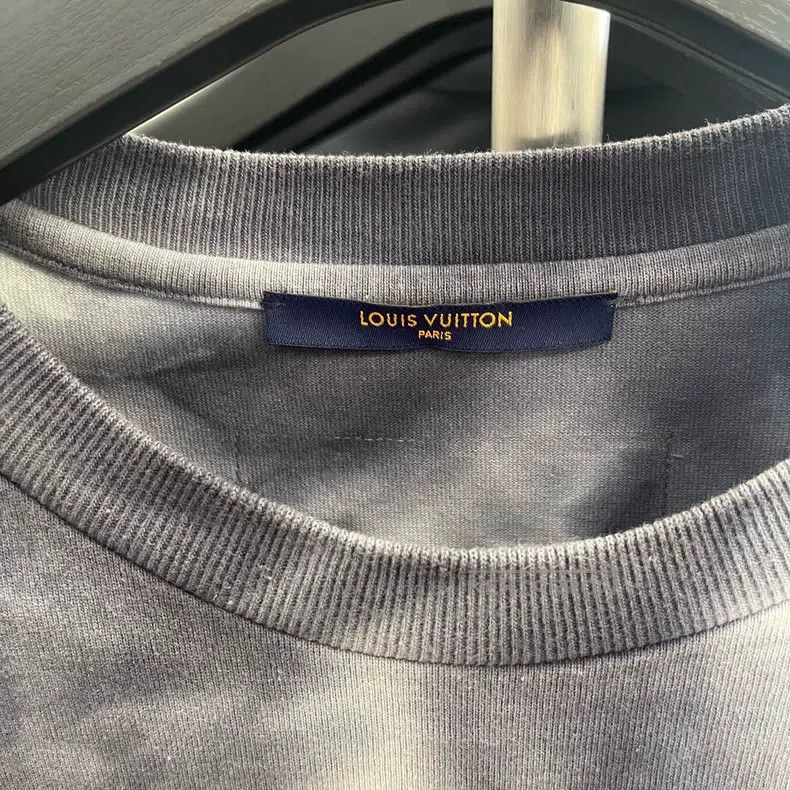 Louis Vuitton Louis Vuitton Tie-dyed logo printed short sleeves Size US L / EU 52-54 / 3 - 5 Thumbnail