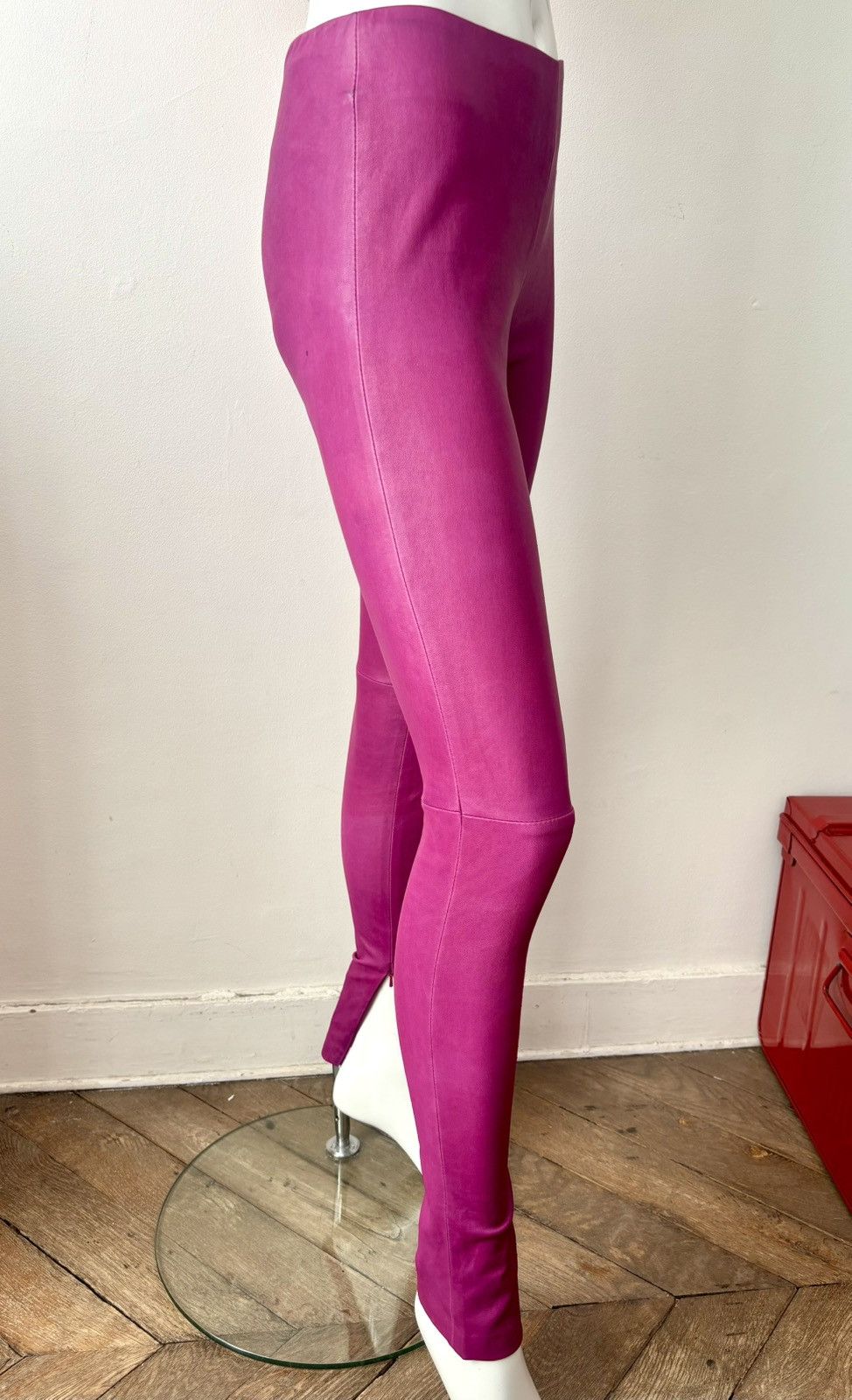 Balenciaga Balenciaga leather pink trousers XS Size 25" / US 0 / IT 36 - 5 Thumbnail