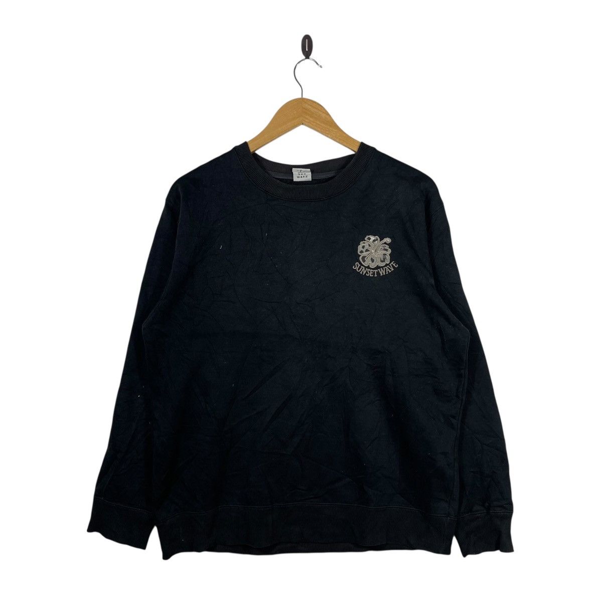 Vintage Sunset Wave Big Hibiscus Back Logo Crewneck Sweatshirt Black Size M / US 6-8 / IT 42-44 - 1 Thumbnail