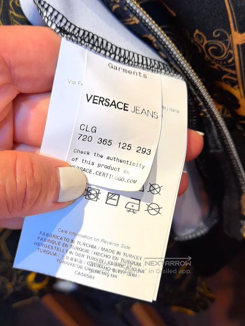 Versace Versace Black gold full print set Size US S / EU 44-46 / 1 - 6 Thumbnail