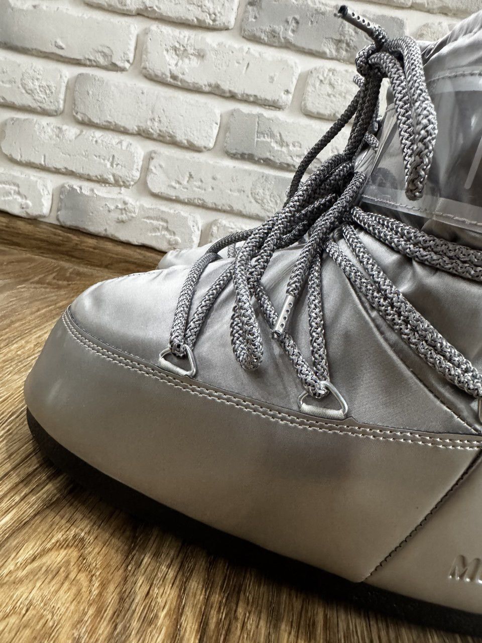 Moon Boot Moon Boot boots winter glance low unisex streetstyle Size US 10 / EU 43 - 4 Thumbnail
