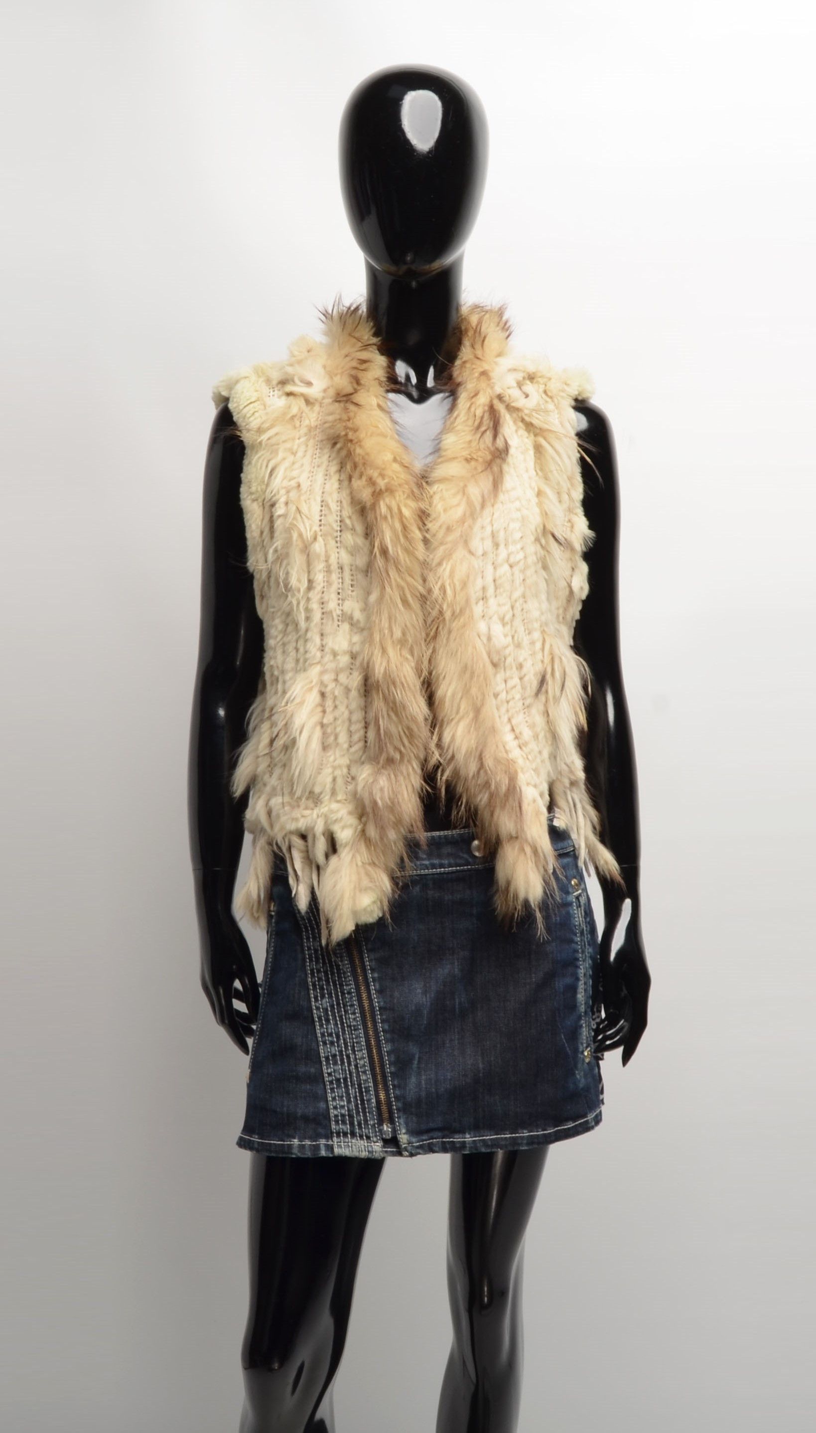 Designer × Vintage Vintage David Moore Y2K Mob Wife Rabbit Racoon Mix Fur Vest Size S / US 4 / IT 40 - 1 Thumbnail