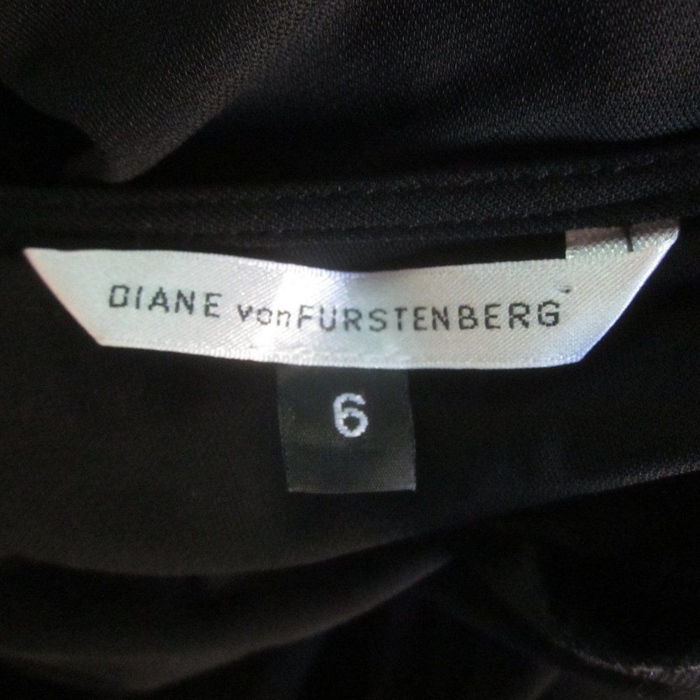 Diane von Furstenberg Diane Von Furstenberg Little Black Twist Front Dress Marked Size XS / US 0-2 / IT 36-38 - 3 Thumbnail