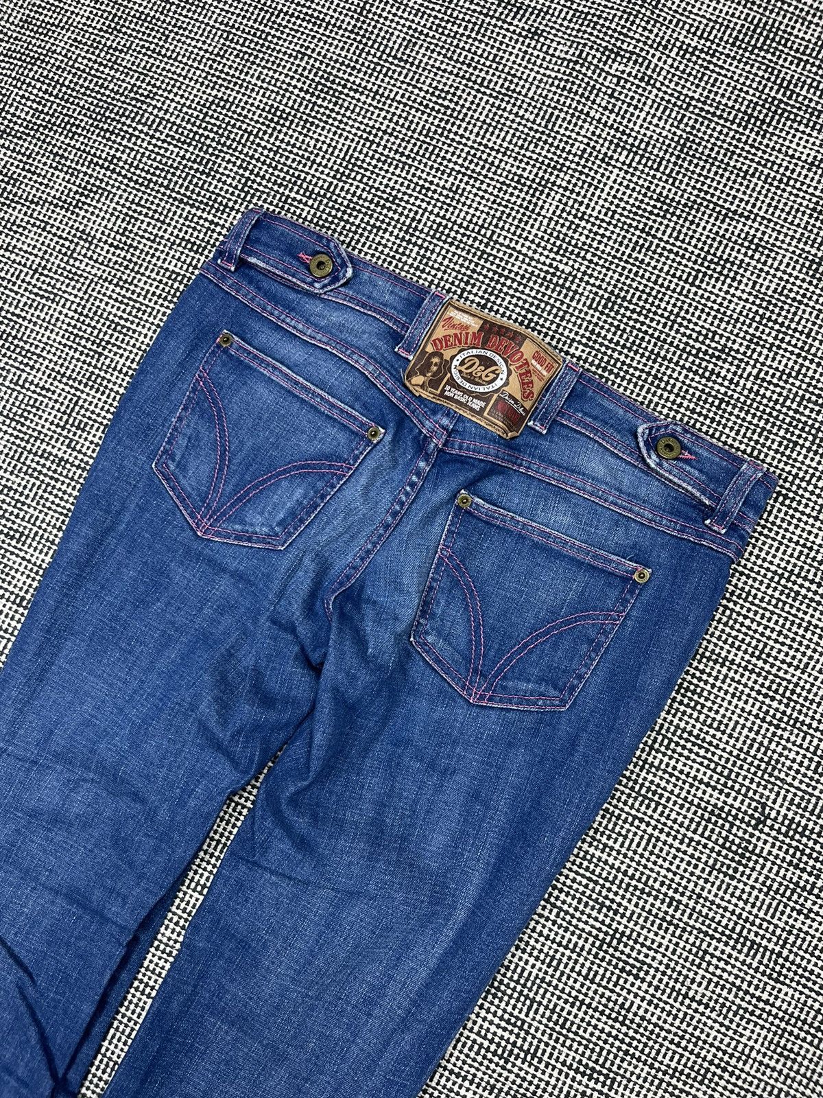 Dolce & Gabbana × Vintage D&G Dolce & Gabbana slim low rise bootcut jeans pink stitch Size 30" / US 8 / IT 44 - 5 Thumbnail