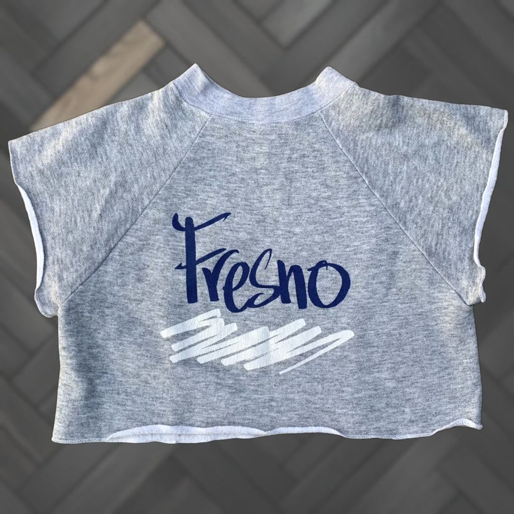 Velva Sheen VINTAGE Velva Sheen Fresno cropped graphic muscle sweatshirt raglan M Adult unisex Gray Graphic Print 80s 70s Fresno Size US M / EU 48-50 / 2 - 1 Thumbnail