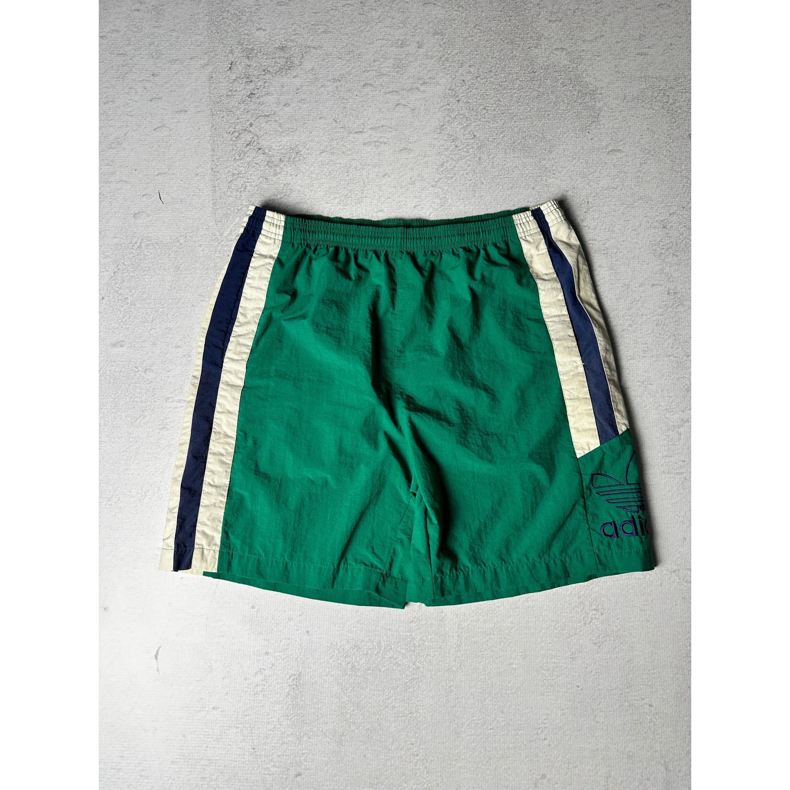 Adidas Vintage Adidas Athletic Shorts - Men's Medium Size US 32 / EU 48 - 1 Thumbnail