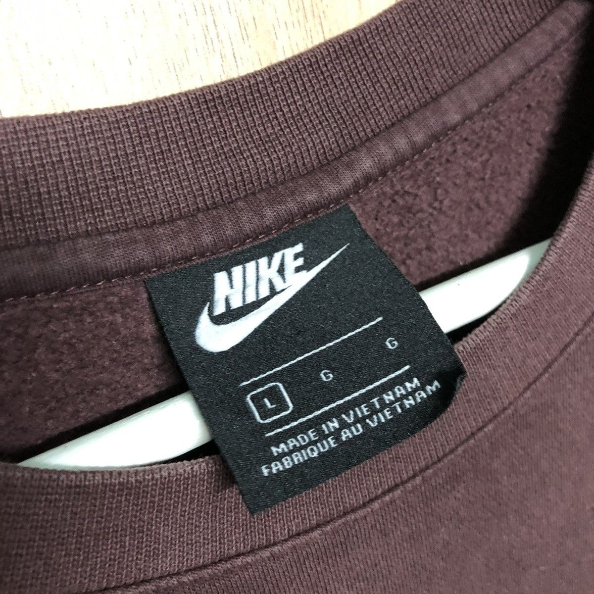 Nike Vintage Nike Swoosh Sportswear Sweatshirt Size US L / EU 52-54 / 3 - 7 Thumbnail