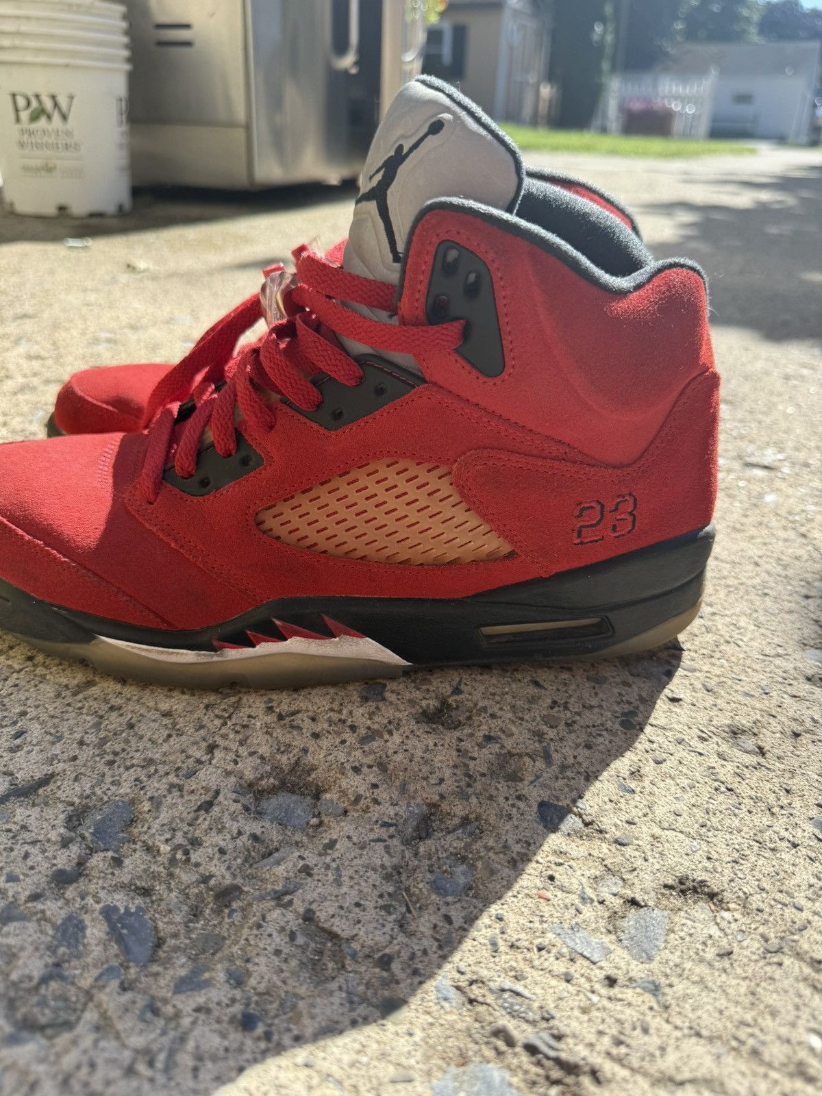 Jordan Brand Jordan 5 Retro-Raging Bull Red (2021) Size US 10 / EU 43 - 2 Thumbnail