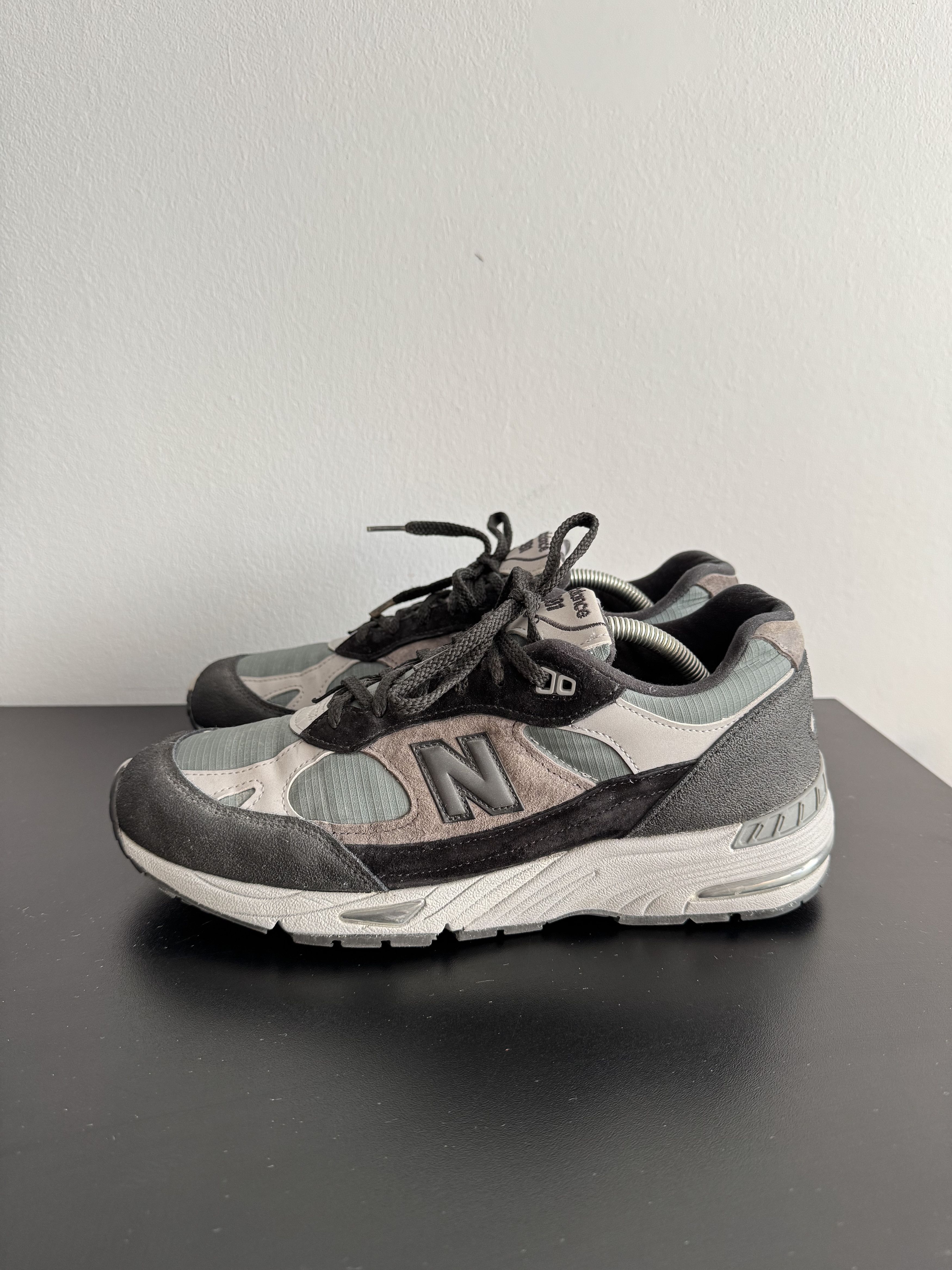New Balance New Balance 991 Made in England Urban Winter Pack Black 990 Size US 10 / EU 43 - 1 Thumbnail