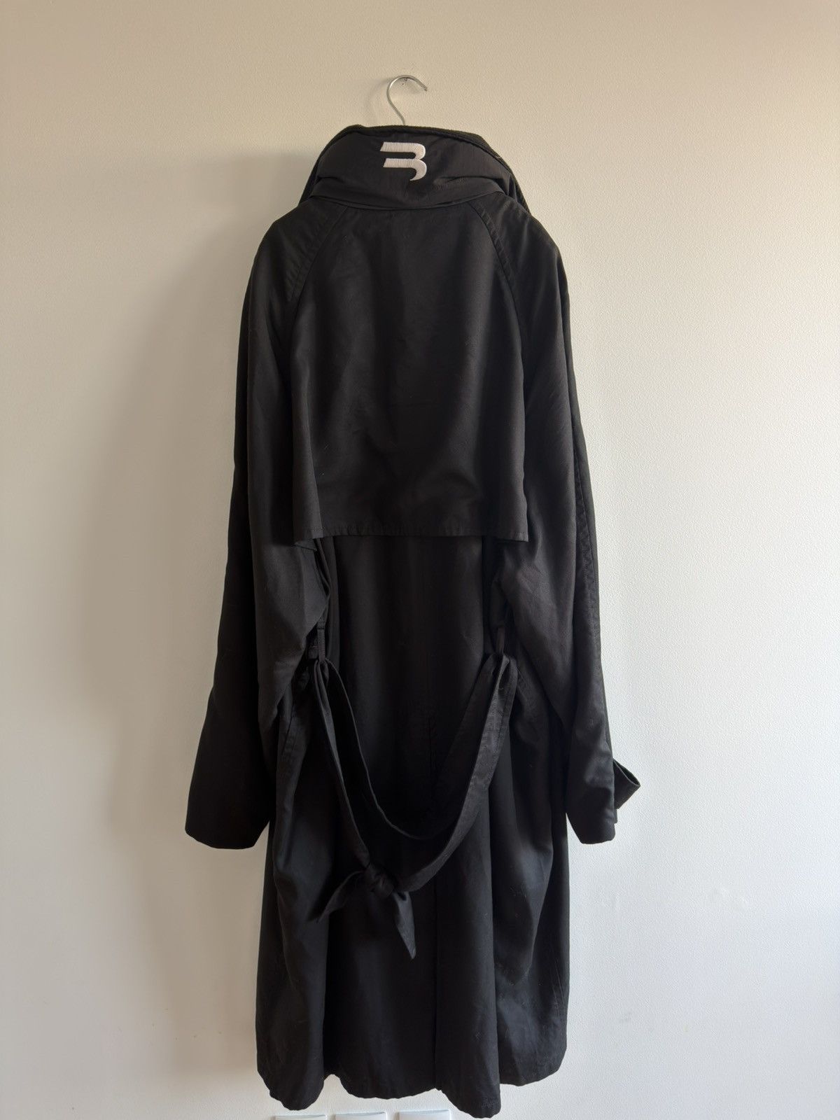 Balenciaga BALENCIAGA DEMNA TRENCH COAT TRACK 3B FLEECE COLLAR Size US XL / EU 56 / 4 - 9 Thumbnail