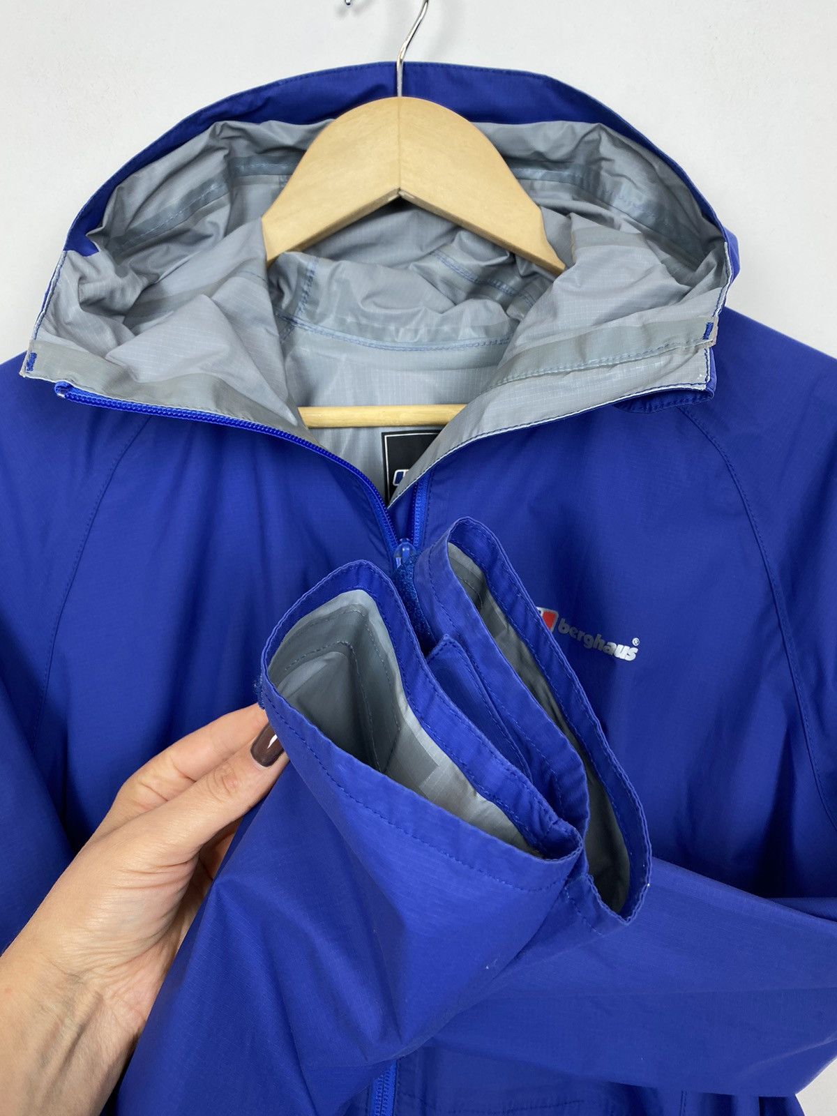 Berghaus Berghaus AQ2 Nylon Hooded Outdoor Jacket Gorpcore Logo Blue Size XL / US 12-14 / IT 48-50 - 5 Thumbnail