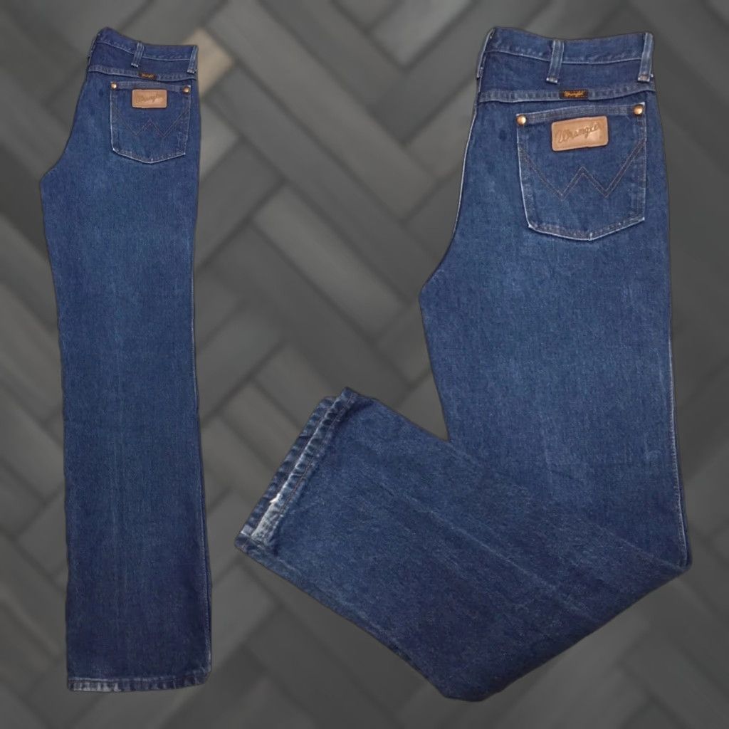 Wrangler VINTAGE Wrangler Jeans Western Cowboy Naturally Distressed From Wear Worn Size 33 32 Size US 33 - 1 Thumbnail