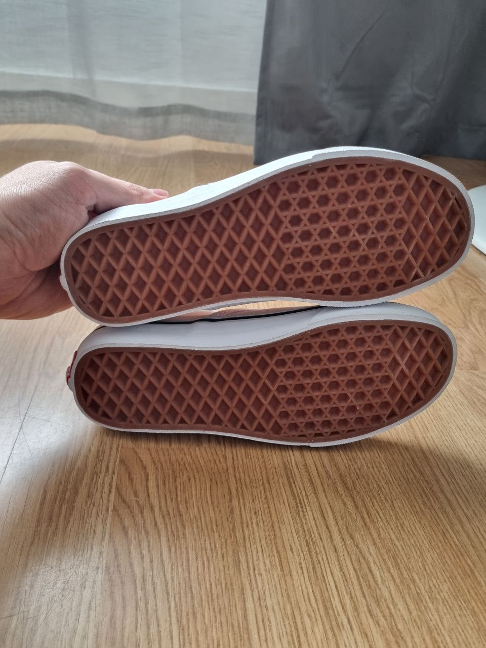 Peanuts × Vans Vans Slip-On Peanuts Smack Size US 6 / IT 36 - 6 Thumbnail