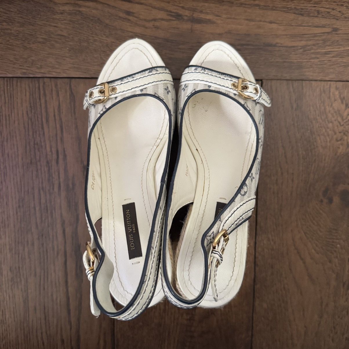 Louis Vuitton Louis Vuitton Wedge Size US 5.5 / IT 35.5 - 6 Thumbnail
