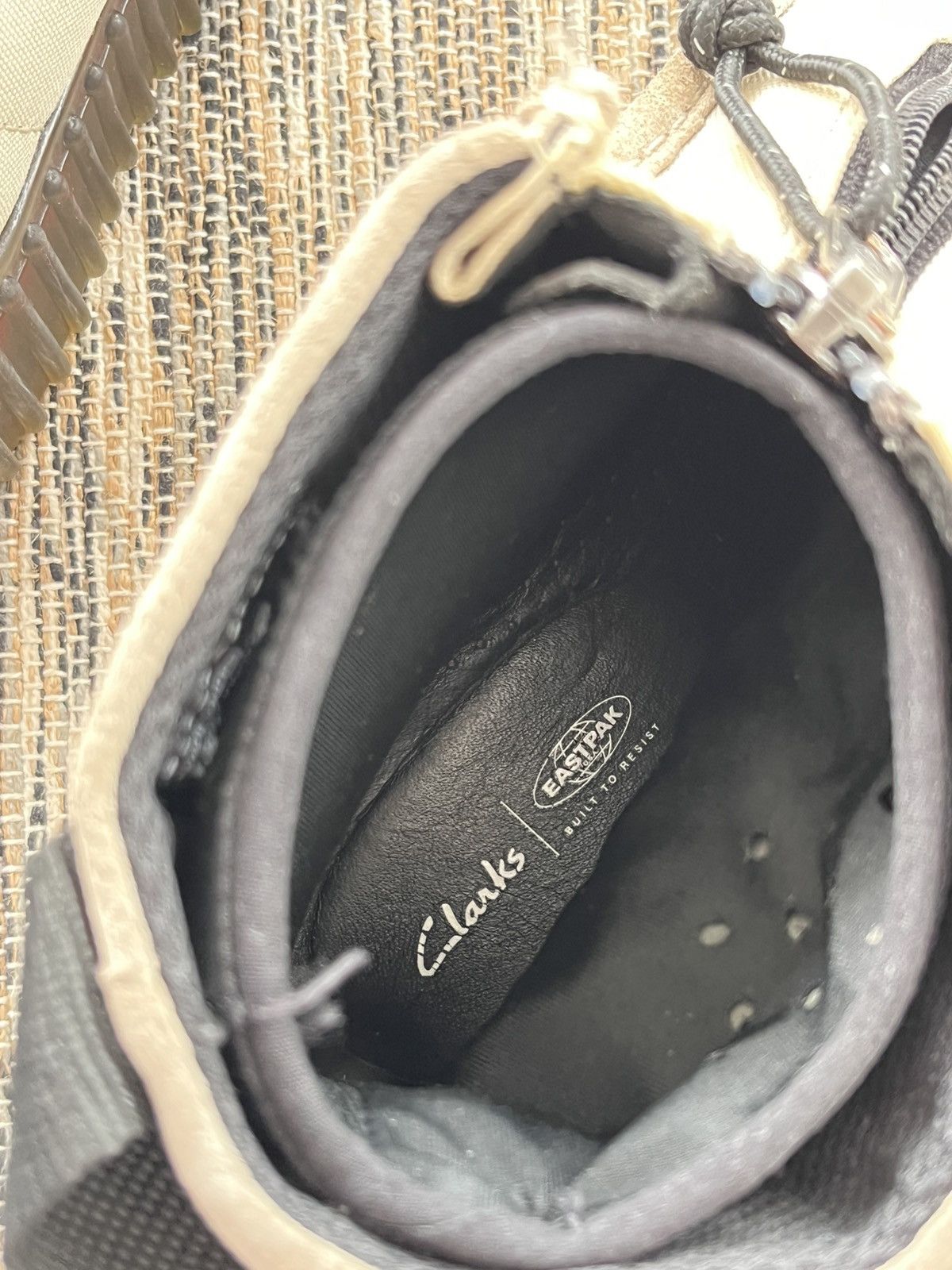 Clarks Rare Clarks Eastpak Beige Zip Off Ankle Boots Shoes Torhill Size US 10 / EU 43 - 17 Thumbnail