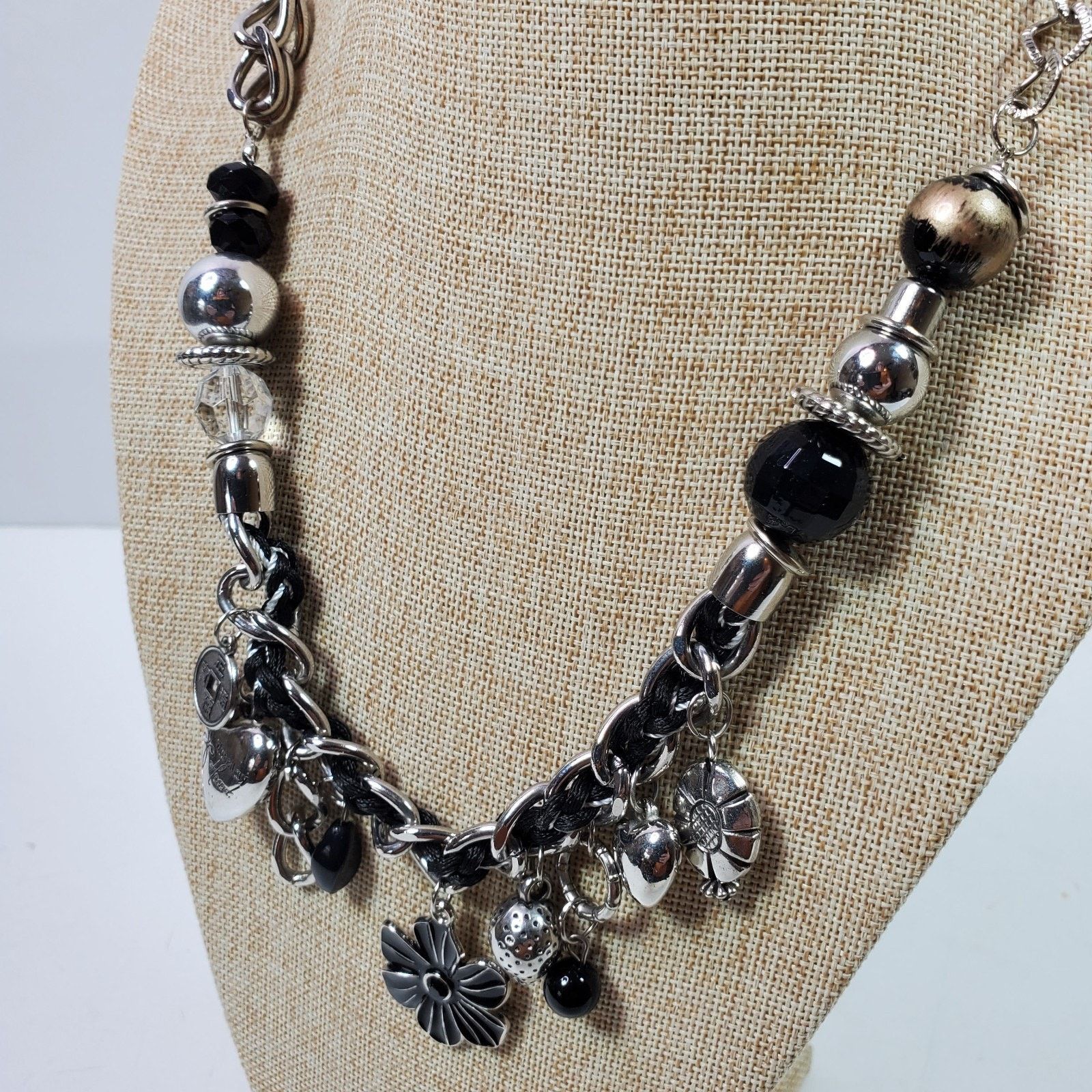 The Unbranded Brand Hippie Flower Heart Bling Necklace 20 Inch Long NEW Size ONE SIZE - 3 Thumbnail