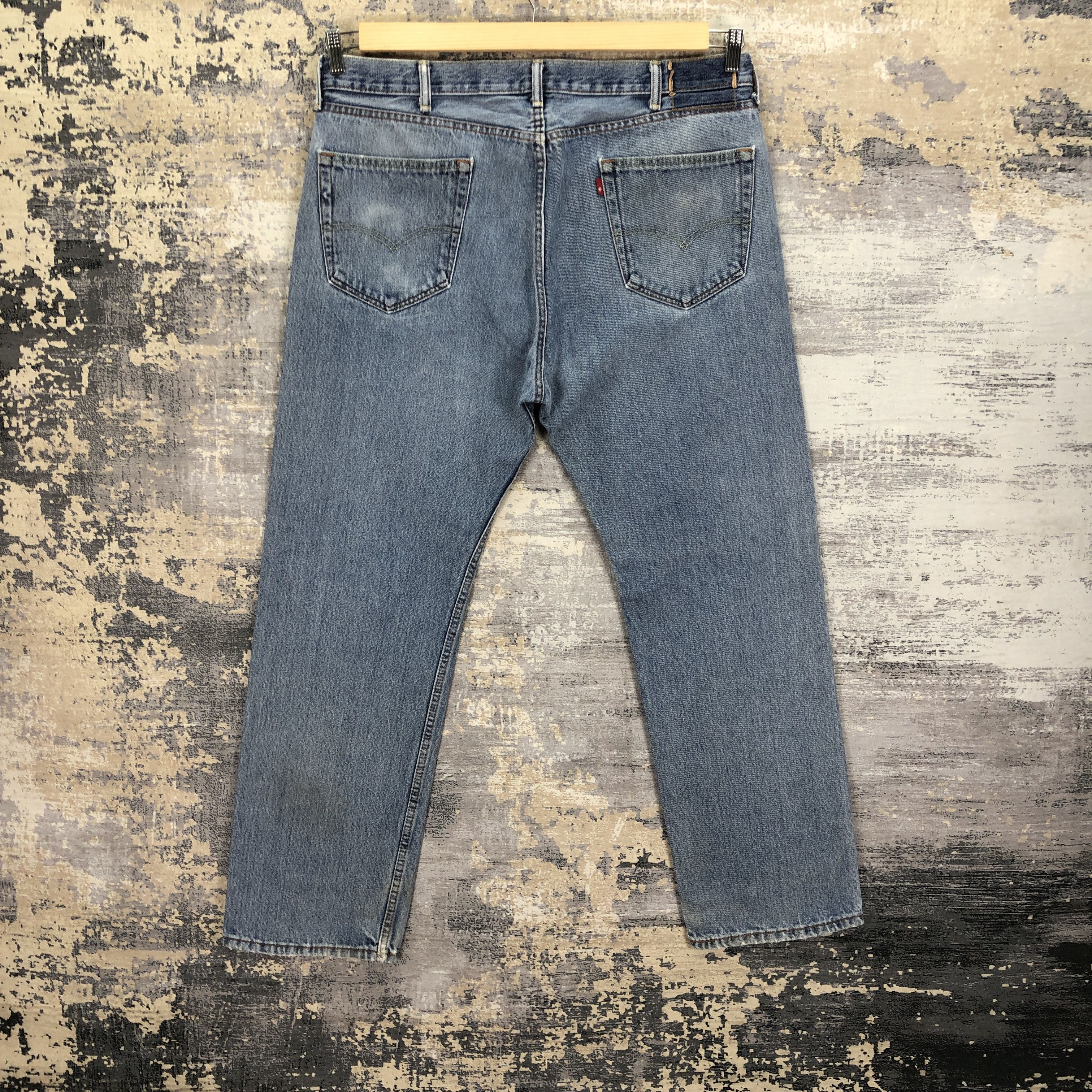 Levi's Vintage Levis 505 Light Wash Jeans Levi's Distressed Denim Size US 38 / EU 54 - 2 Thumbnail