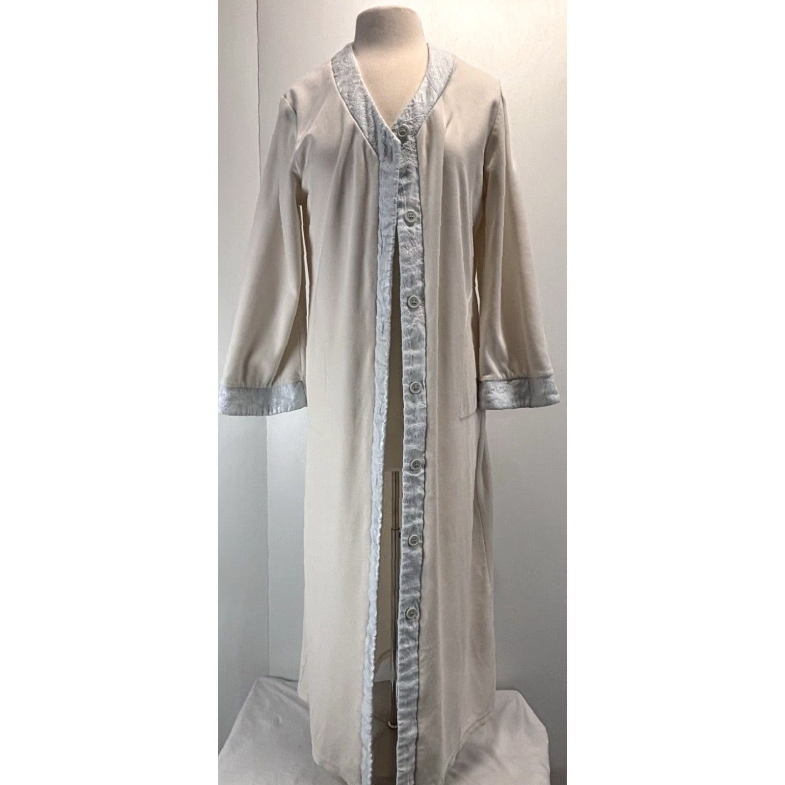 Vintage VINTAGE Diamond Tea Velvet Robe M Women’s Ivory Blue Jacquard Trim Pockets Robe Size ONE SIZE - 6 Thumbnail