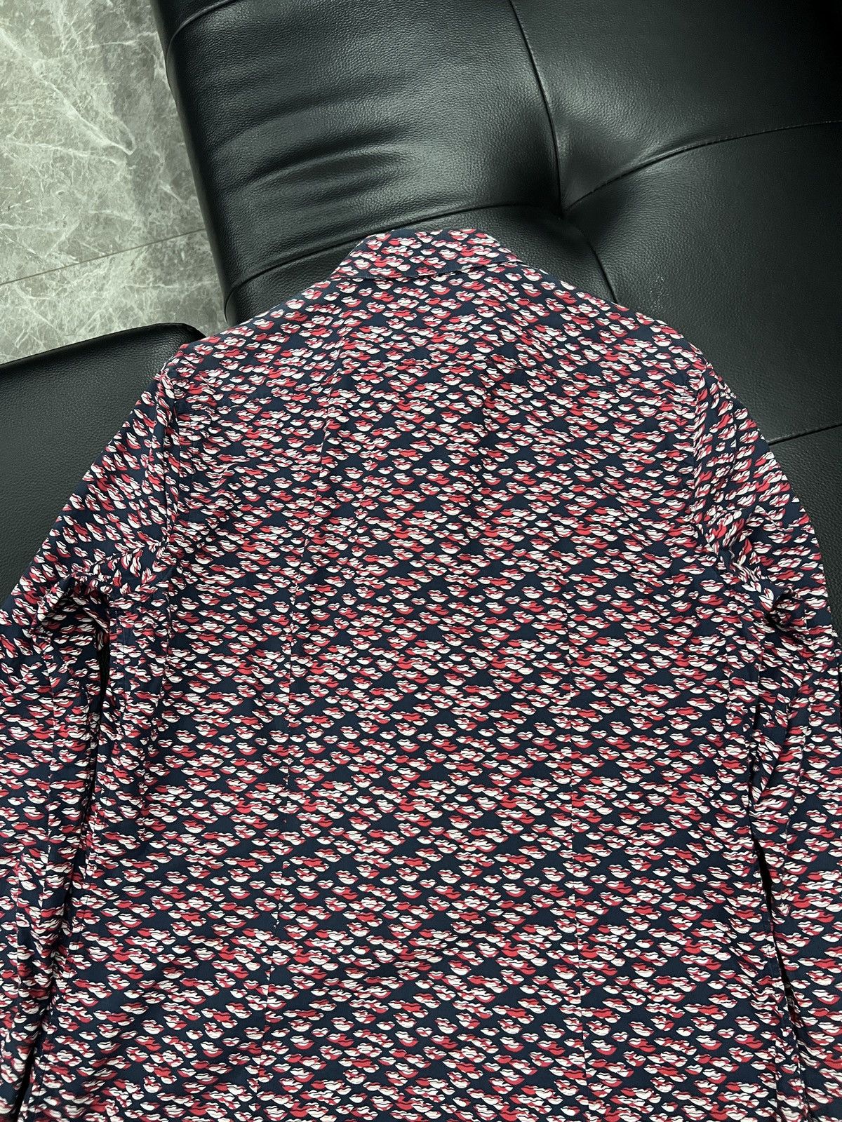 Prada Prada 2015 All-Over Lip Print Shirt Size US XS / EU 42 / 0 - 11 Thumbnail