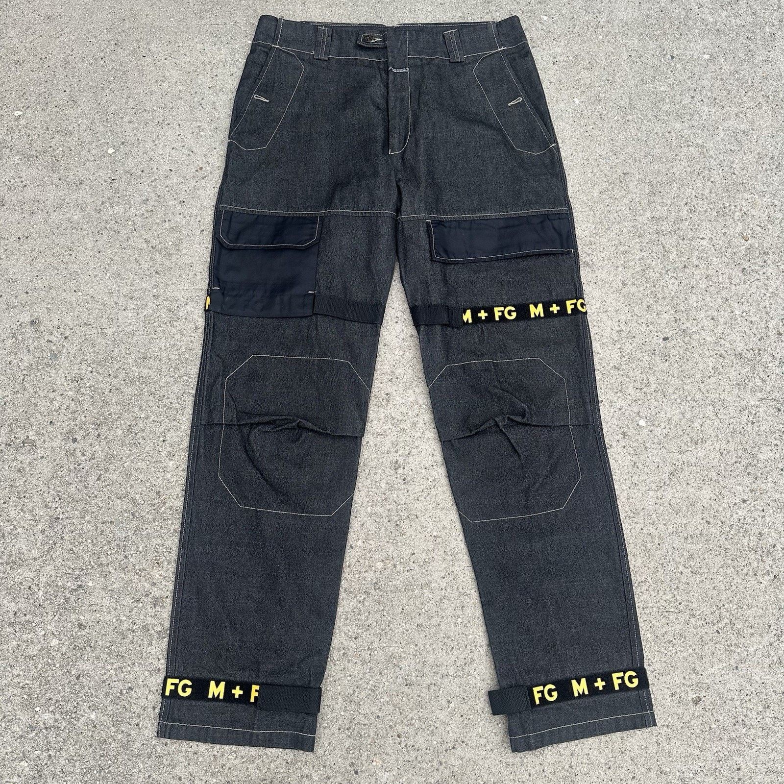 Marithe + Francois Girbaud × Vintage Vintage Marithe Francois Girbaud Black Denim Cargo Pants Size US 38 / EU 54 - 1 Thumbnail