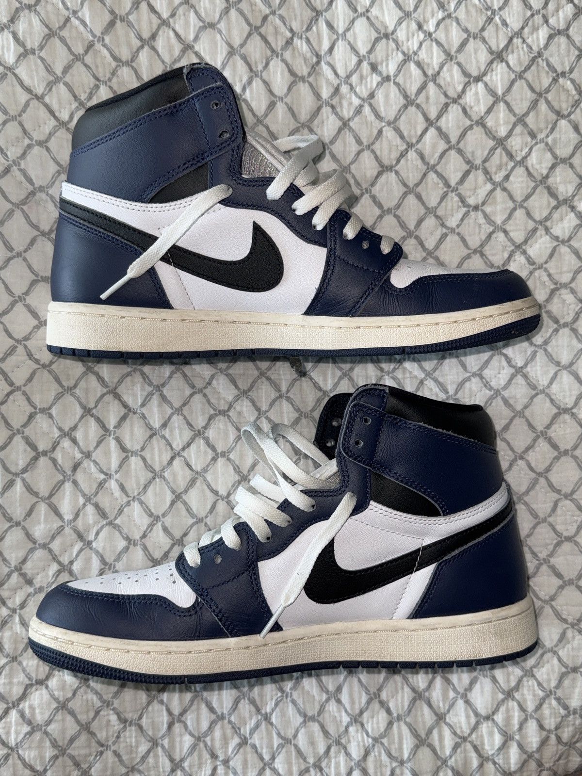 Jordan Brand Jordan 1 Retro High OG ‘ Midnight Navy ’ Size US 9 / EU 42 - 2 Thumbnail