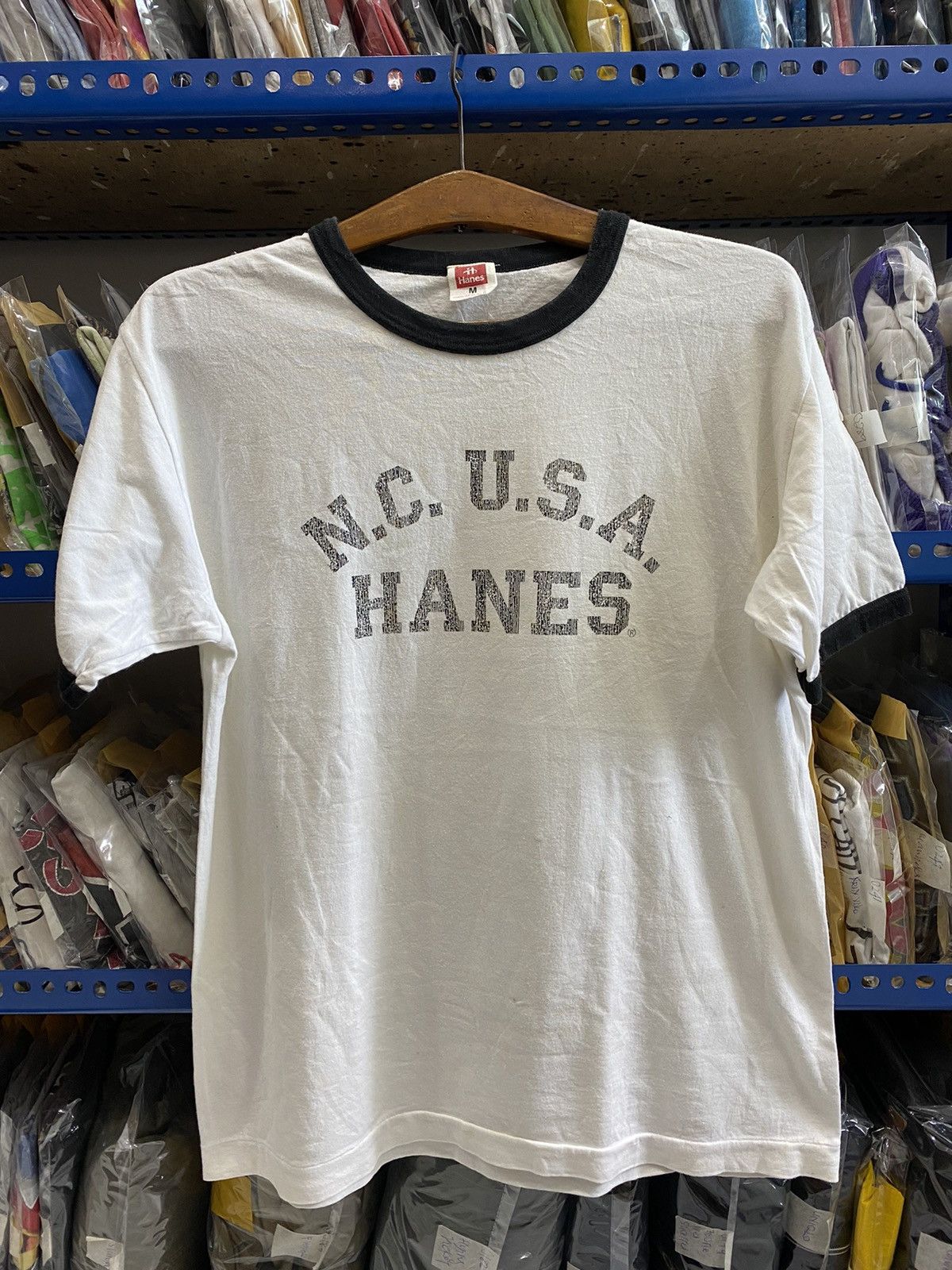 Hanes VINTAGE HANES TSHIRT Size US M / EU 48-50 / 2 - 1 Thumbnail