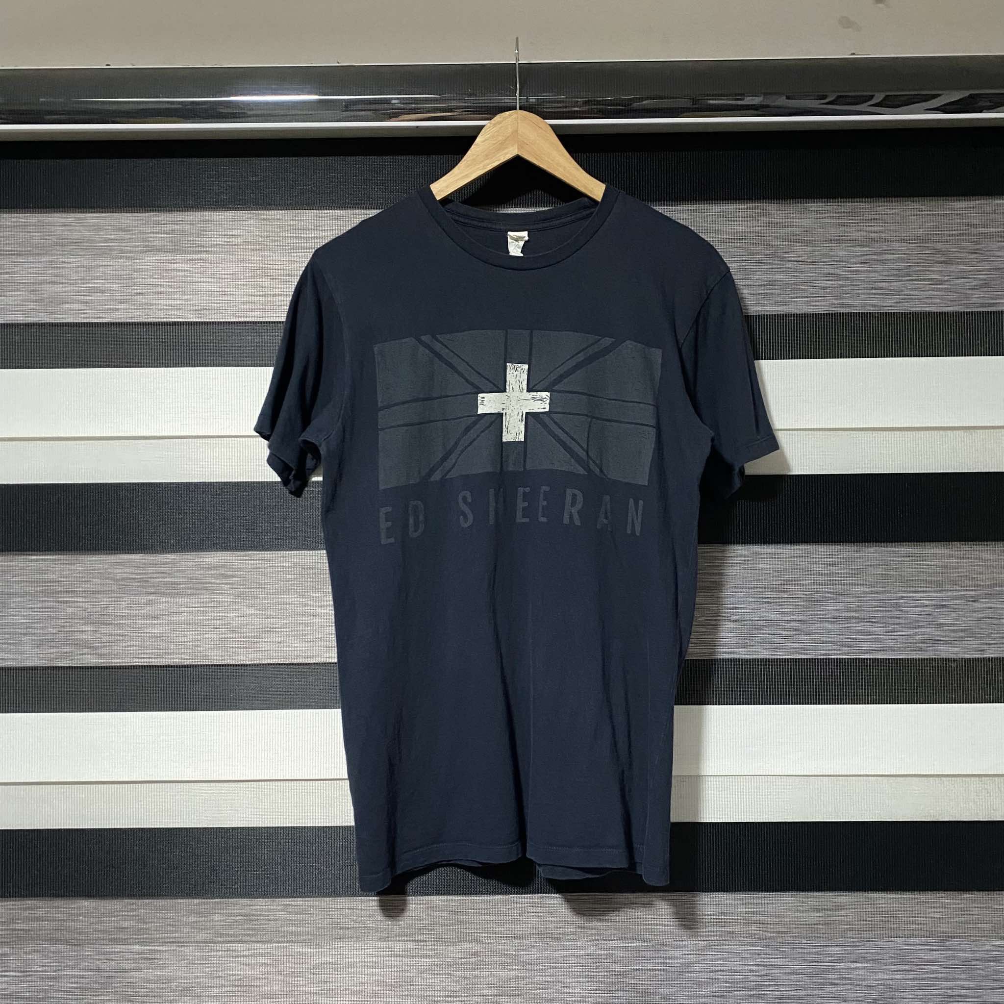 Band Tees Ed Sheeran 2013 US Tour (Plus Album) shirt Size US M / EU 48-50 / 2 - 1 Thumbnail