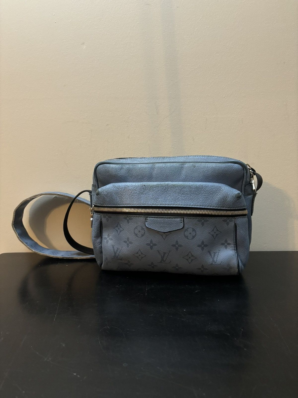 Louis Vuitton Louis Vuitton Taigarama Outdoor Monogram Messenger Bag Blue Size ONE SIZE - 1 Thumbnail