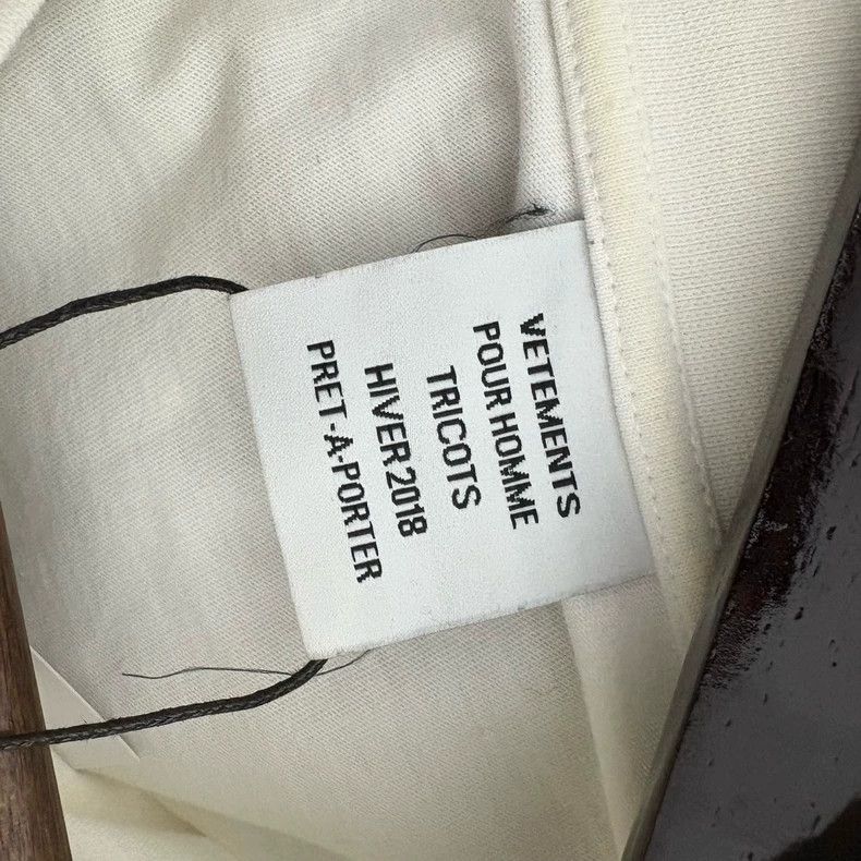 Vetements Vetements Menu Short Sleeve T-Shirt Size M Length 78 Size US M / EU 48-50 / 2 - 3 Thumbnail