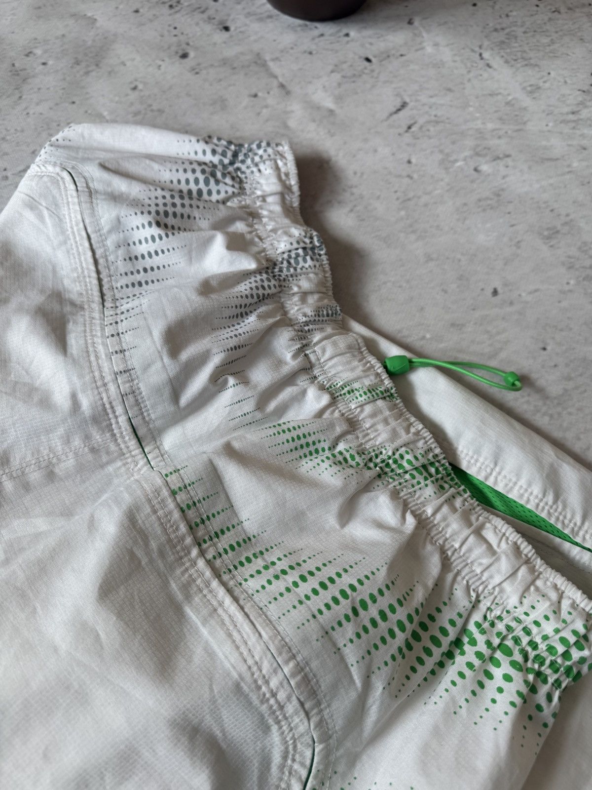 Nike × Vintage NIKE TN PLUS VINTAGE BASIC LOGO NYLON OVERSIZE BAGGY SHORTS Size US 34 / EU 50 - 7 Thumbnail