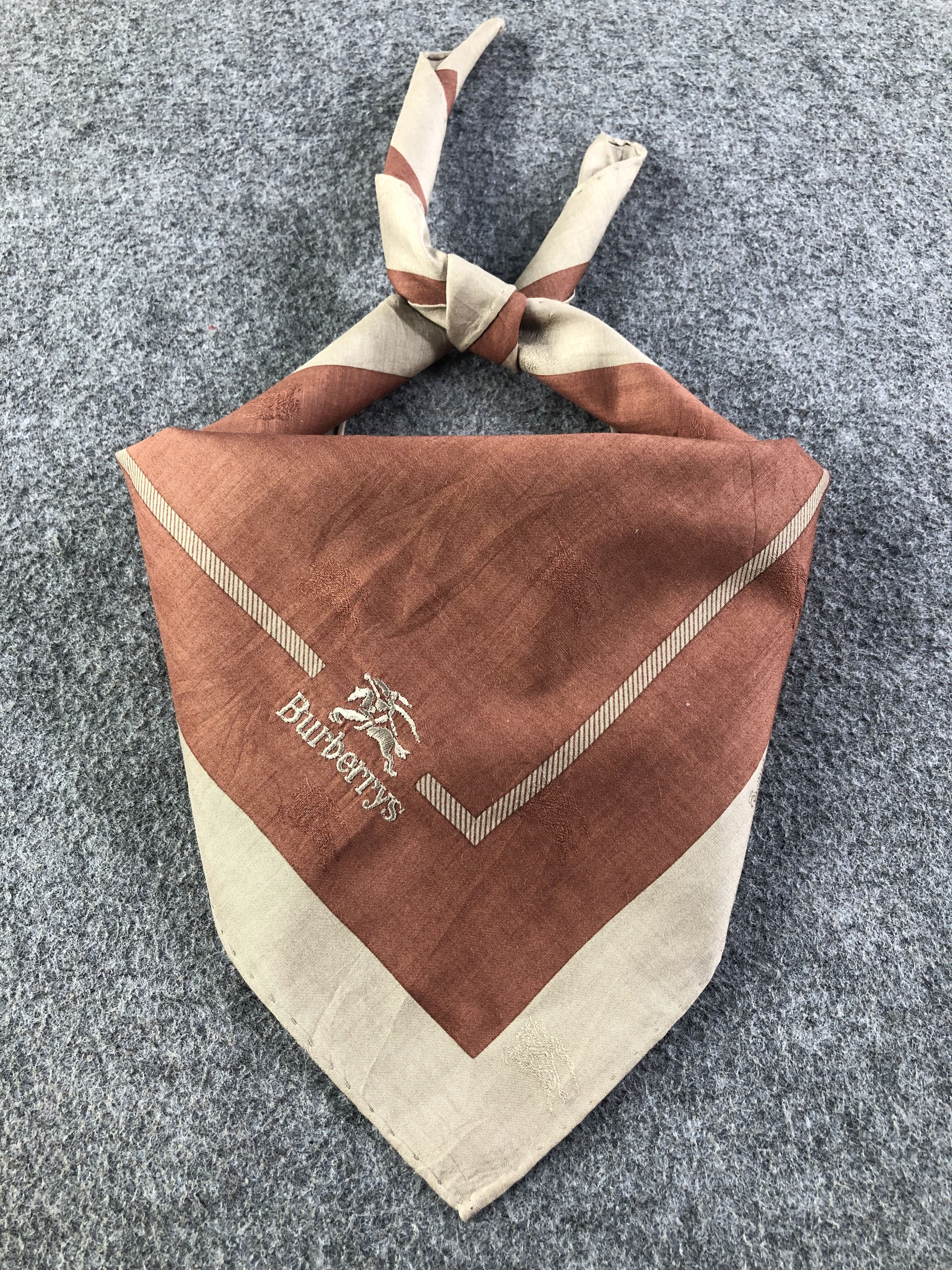 Burberry Burberry Handkerchief / Bandana / Neckerchief Size ONE SIZE - 2 Thumbnail
