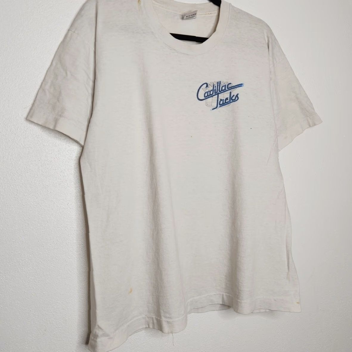Fruit Of The Loom VINTAGE y2k Cadillac Joes Car Auto Double Sided Single Stitch Large Faded Worn Shirt Mens Large White Fruit of the Loom 90s Size US L / EU 52-54 / 3 - 3 Thumbnail