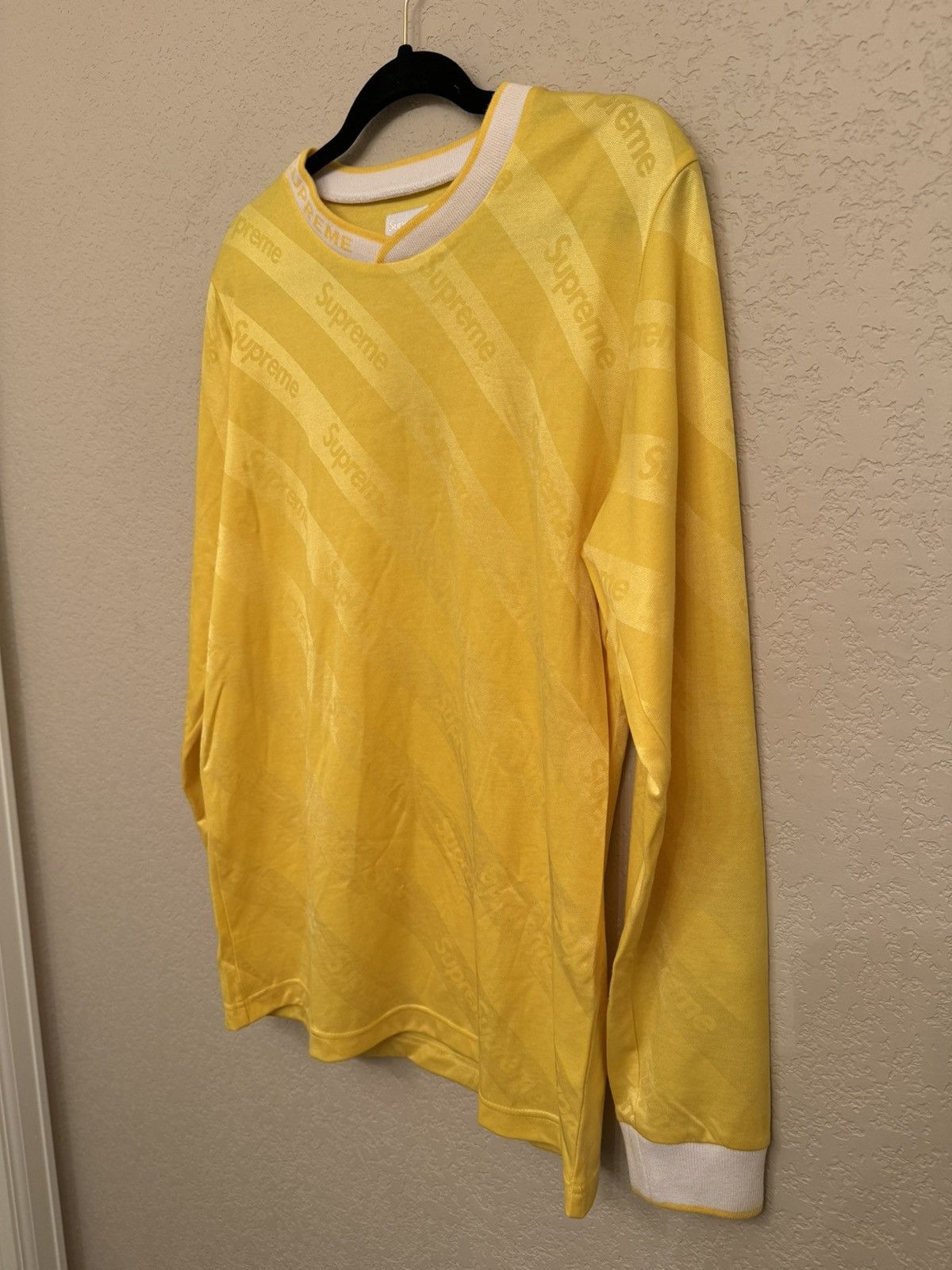Supreme Supreme Logo Yellow Long sleeve shirt Size US M / EU 48-50 / 2 - 5 Thumbnail