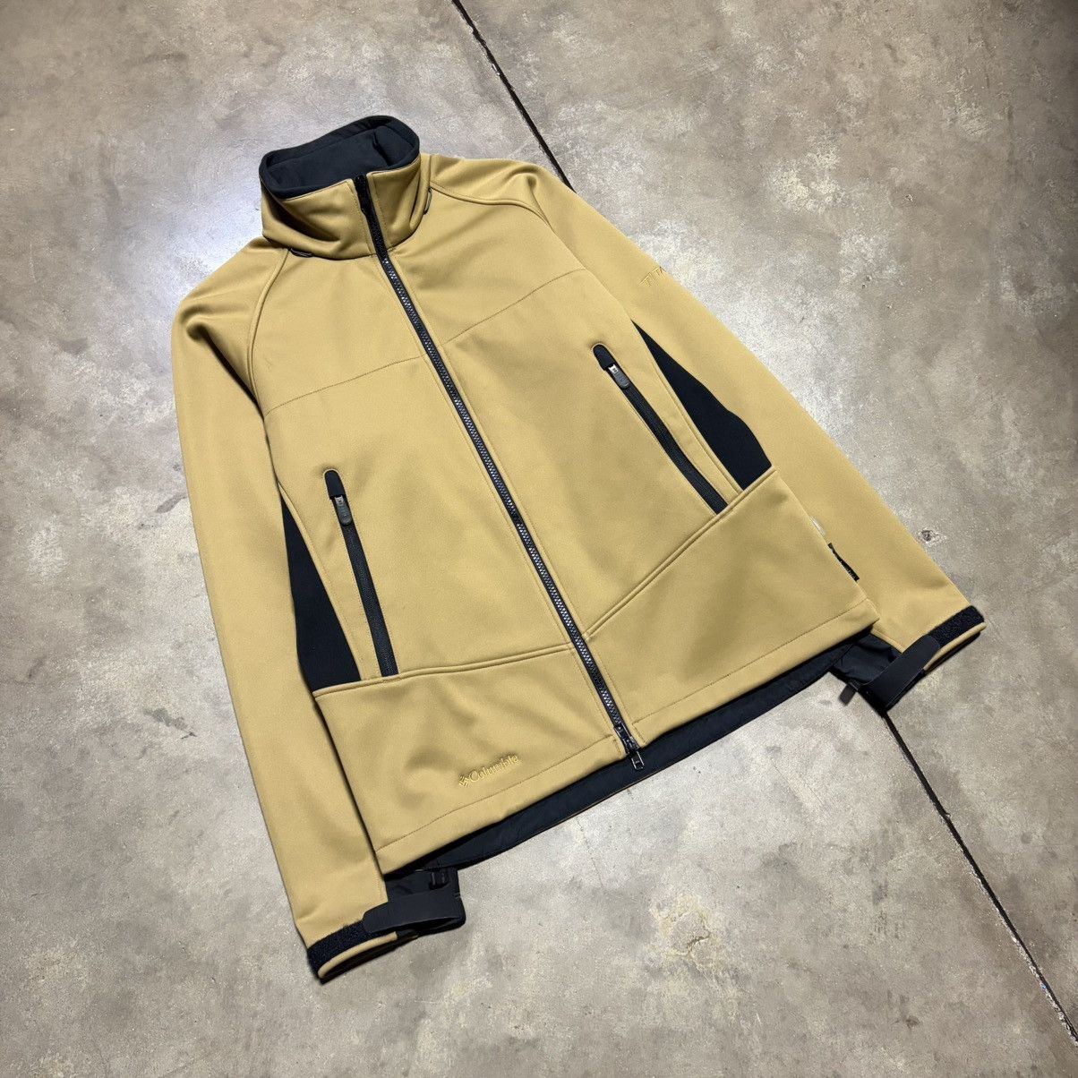 Columbia Vintage Columbia Titanium Lightweight Jacket Zip Up Outdoor Size US M / EU 48-50 / 2 - 2 Thumbnail